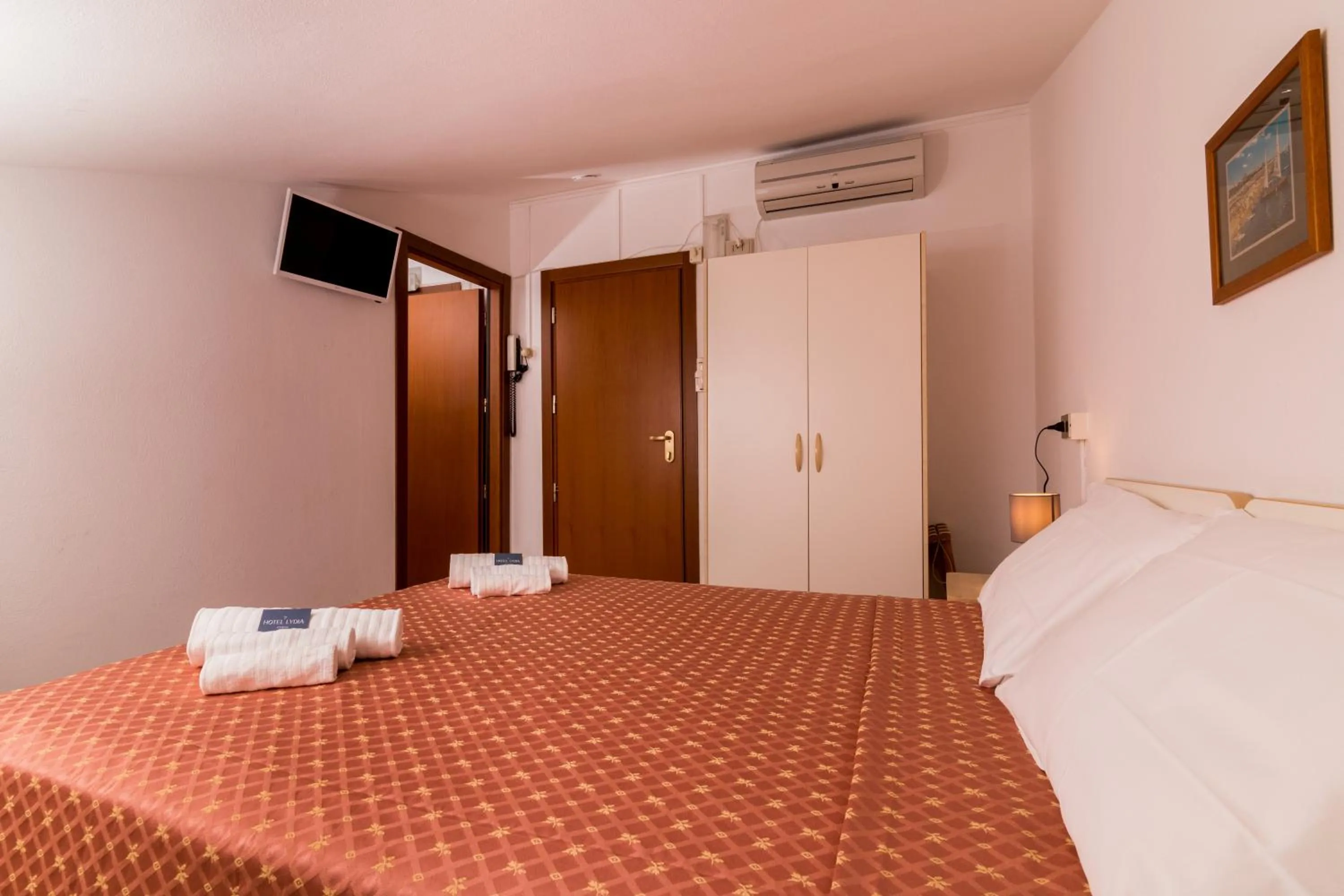 Bedroom, Bed in Hotel Lydia