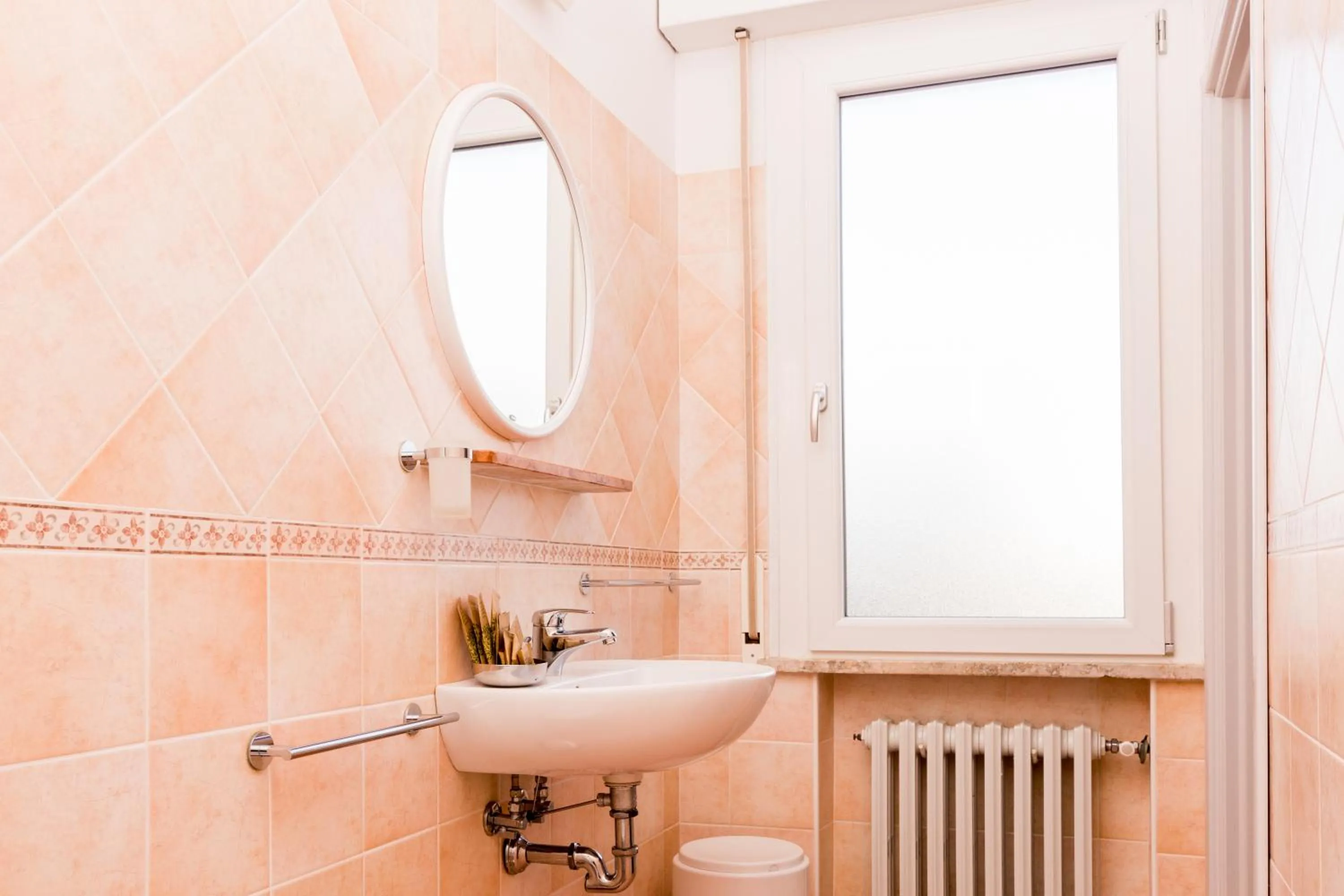 Toilet in Hotel Lydia