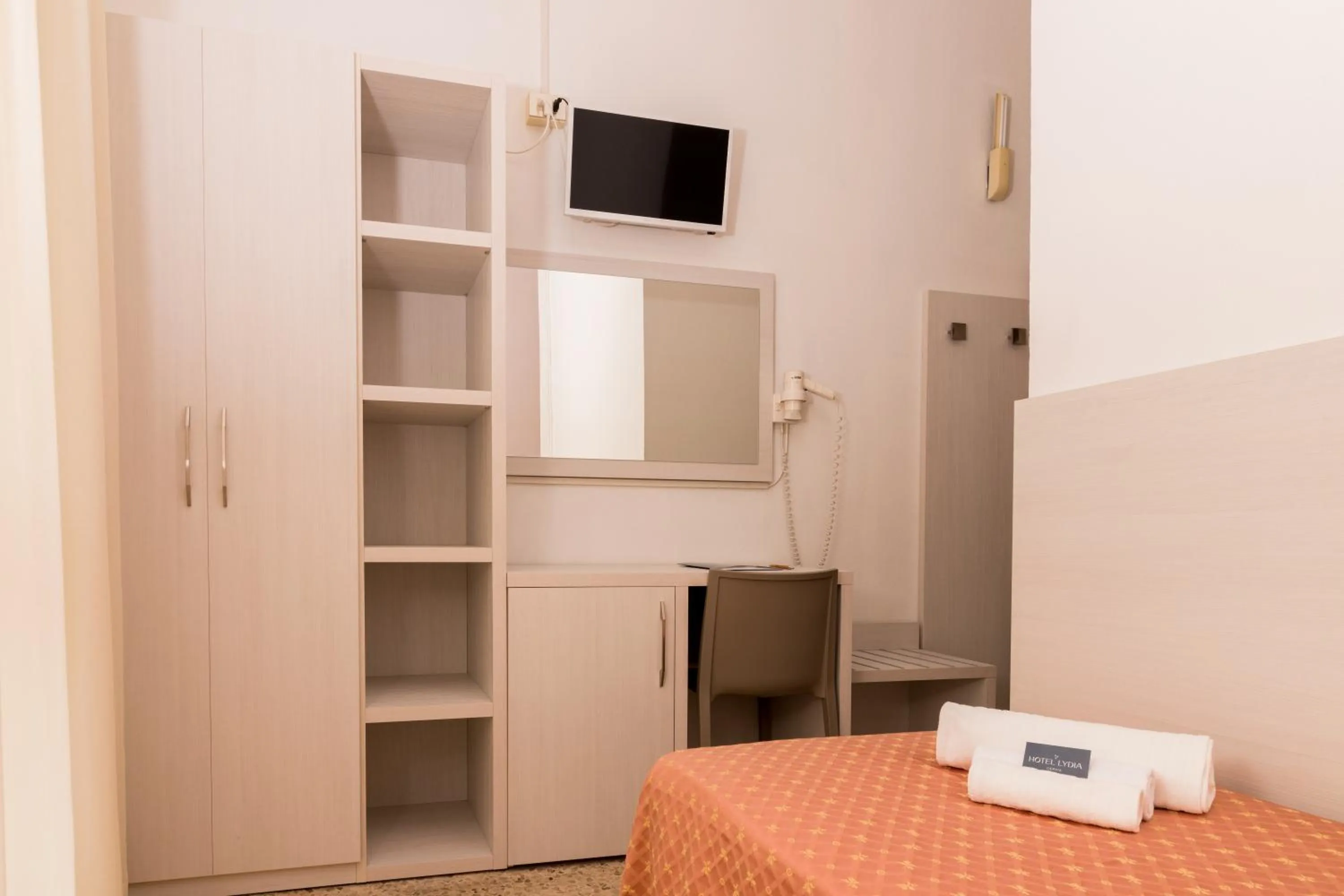 Bedroom, Bed in Hotel Lydia