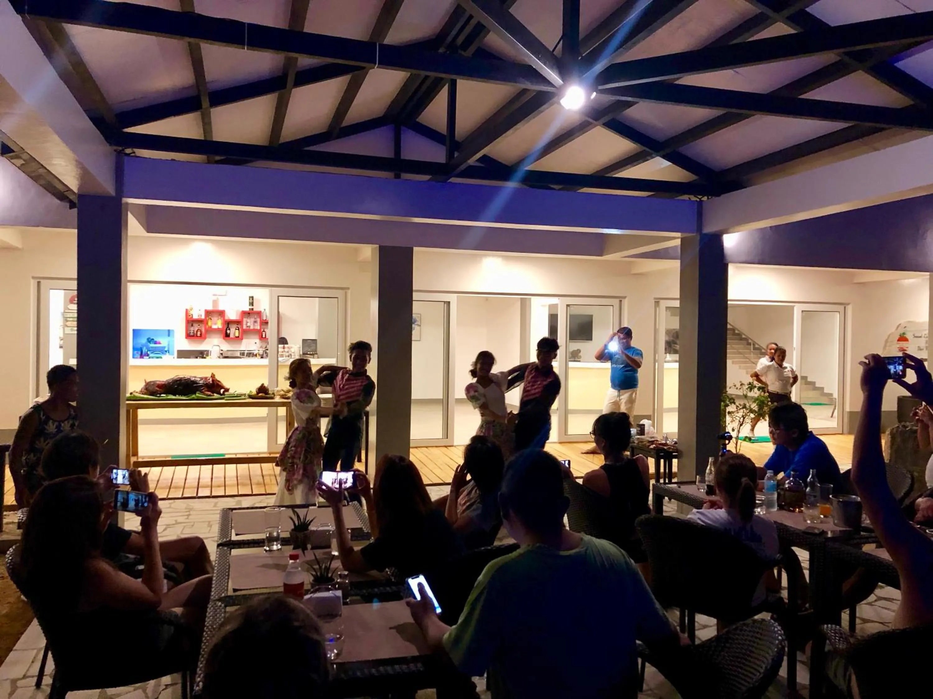 Restaurant/places to eat in Sunset Cove Beach & Dive Resort