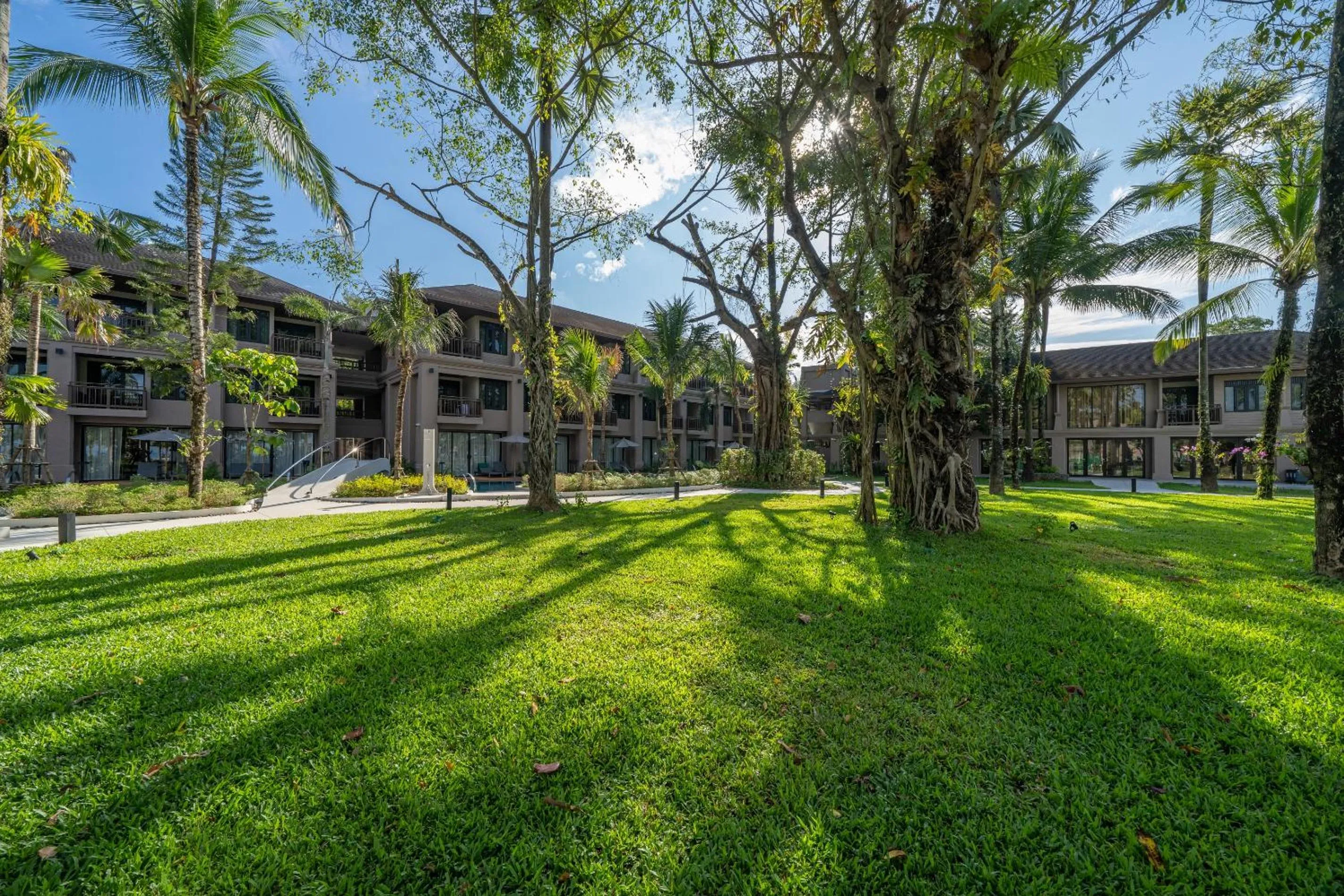 Property building in La Flora Khao Lak - SHA Extra Plus