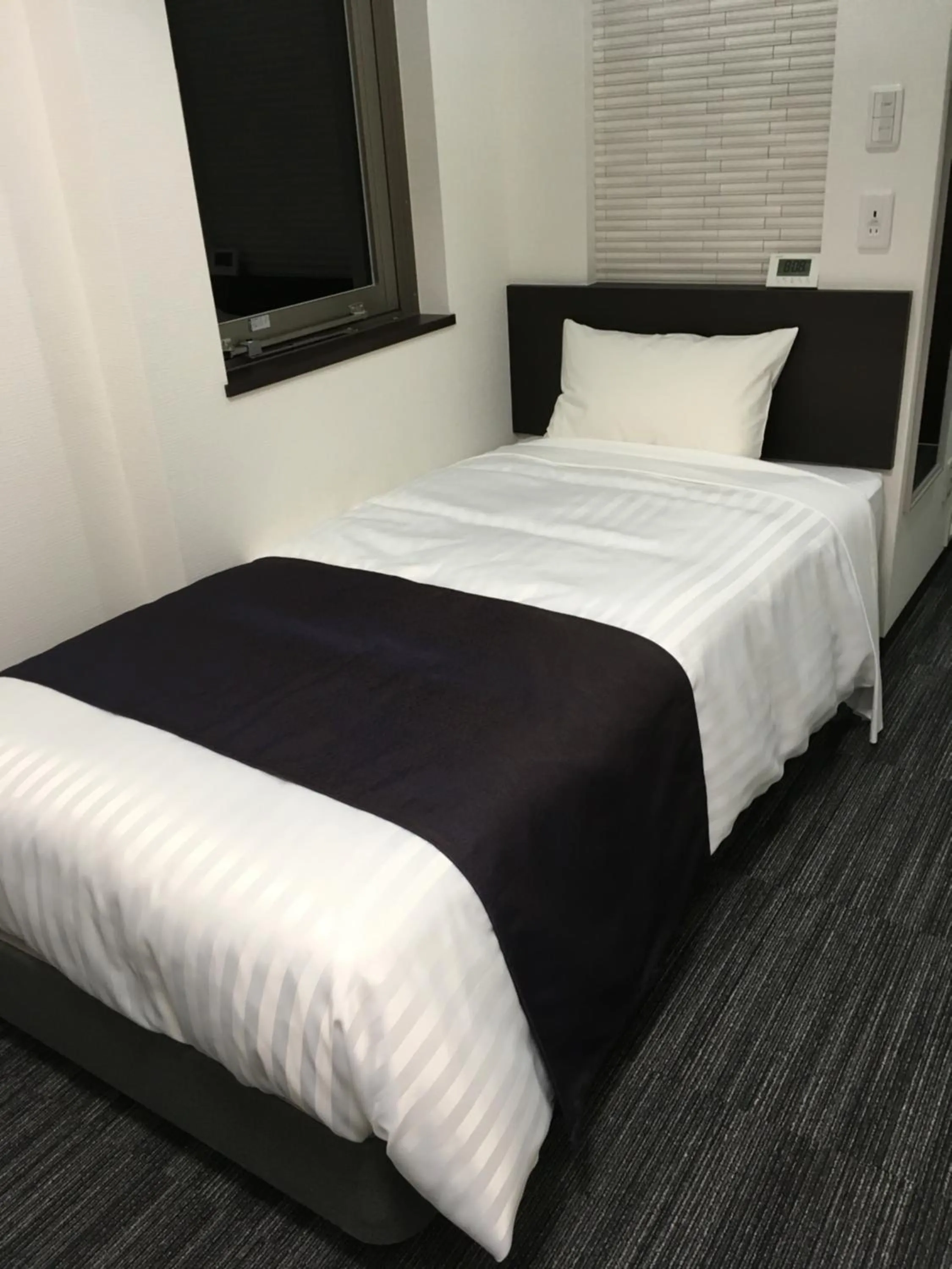 Bedroom, Bed in Shinbashi Urban Hotel