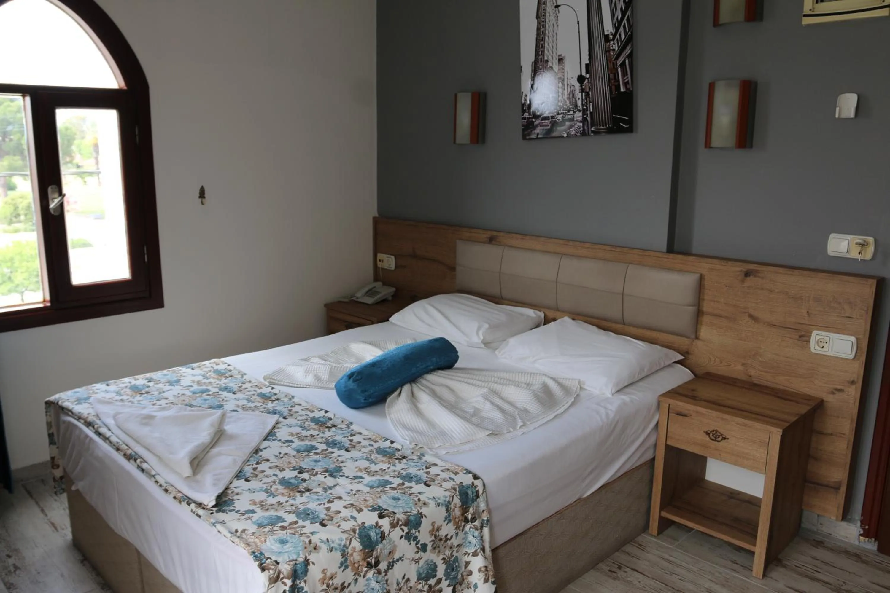 Bed in Eroglu City Hotel