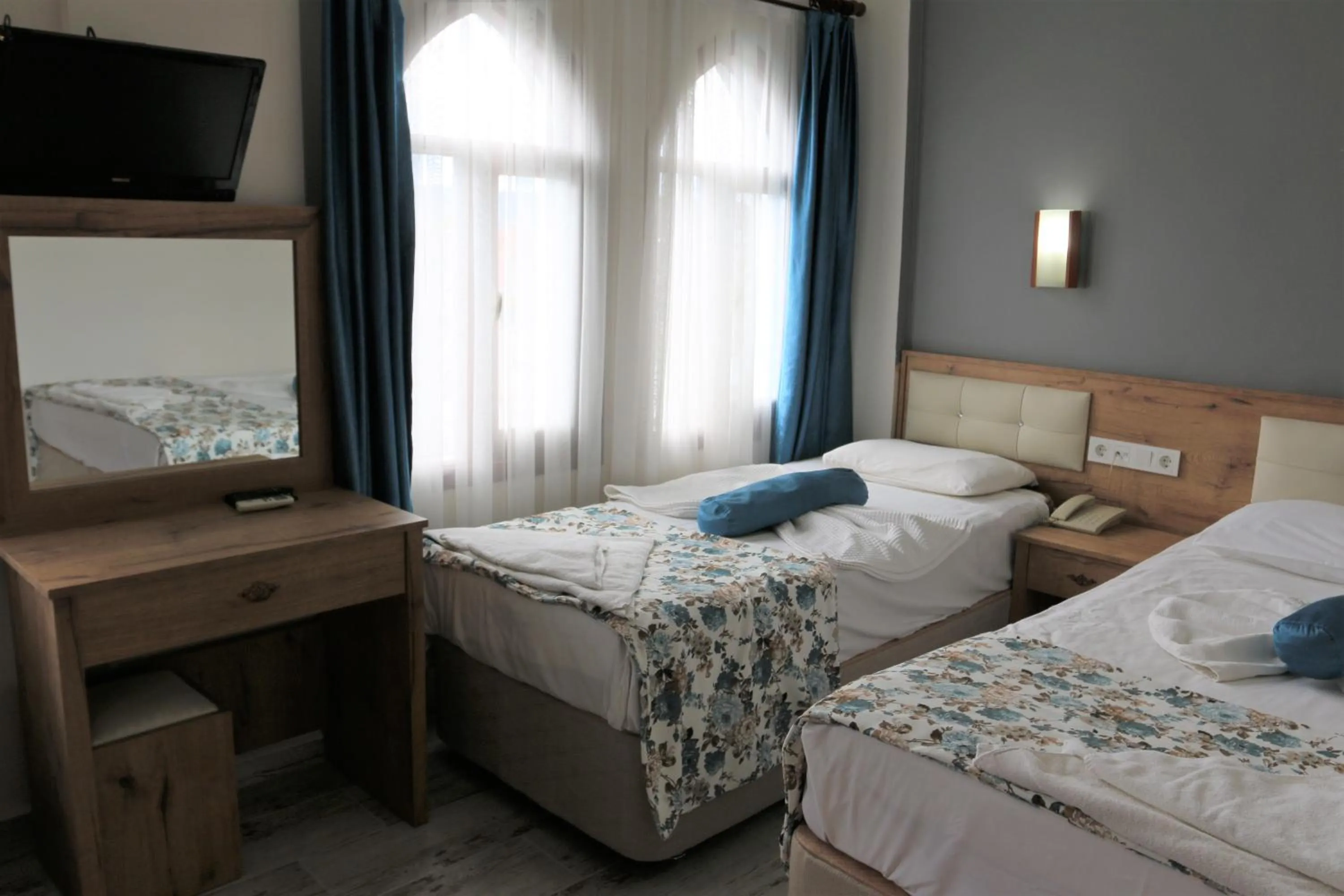 Bed in Eroglu City Hotel