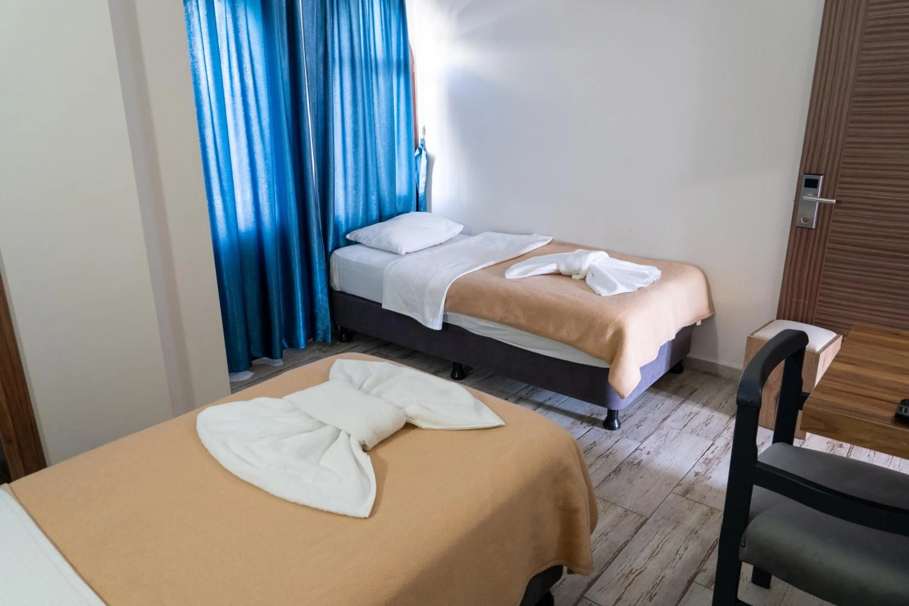 Photo of the whole room, Bed in Eroglu City Hotel