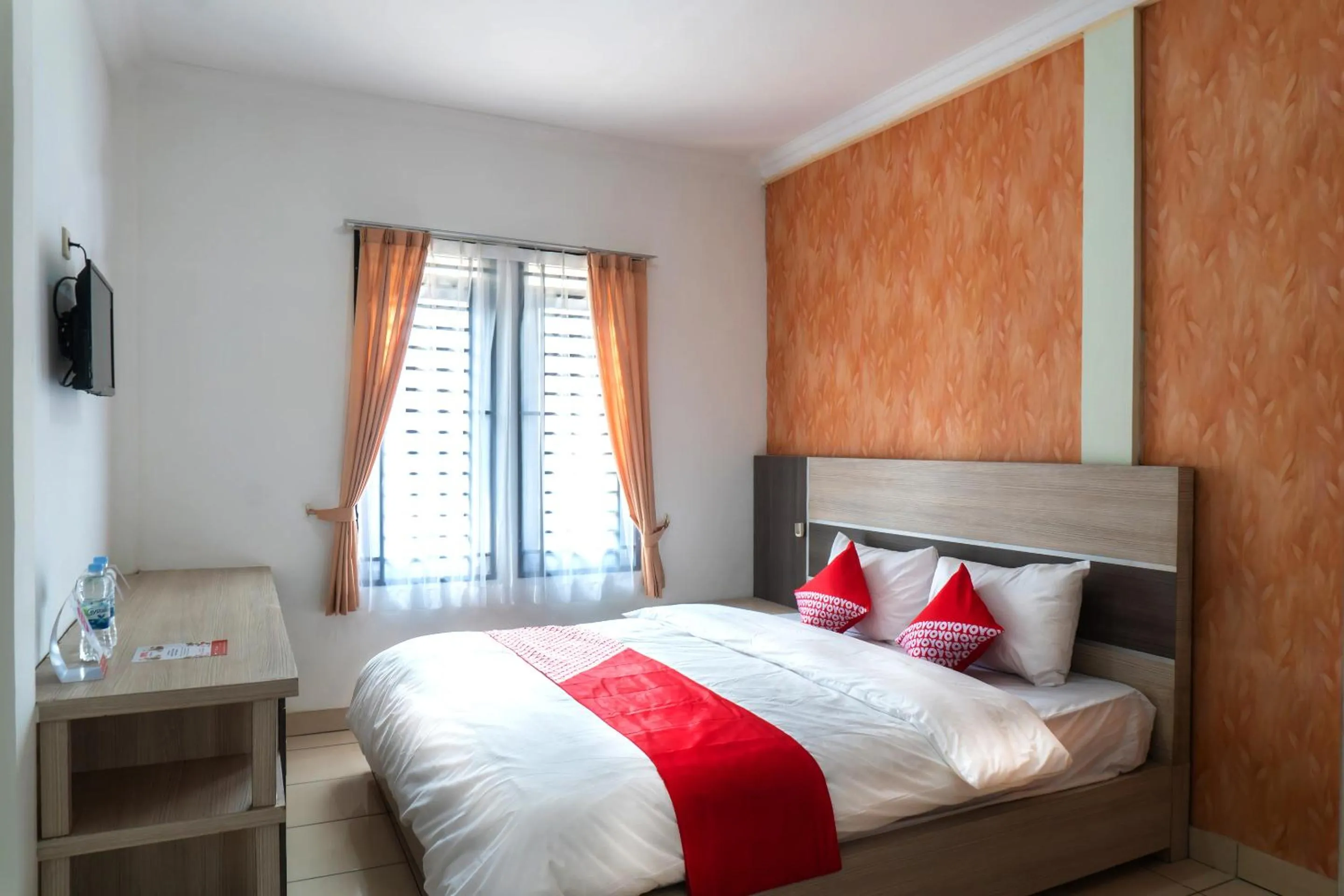 Deluxe Suite in SUPER OYO 617 Sukaraja Residence Syariah