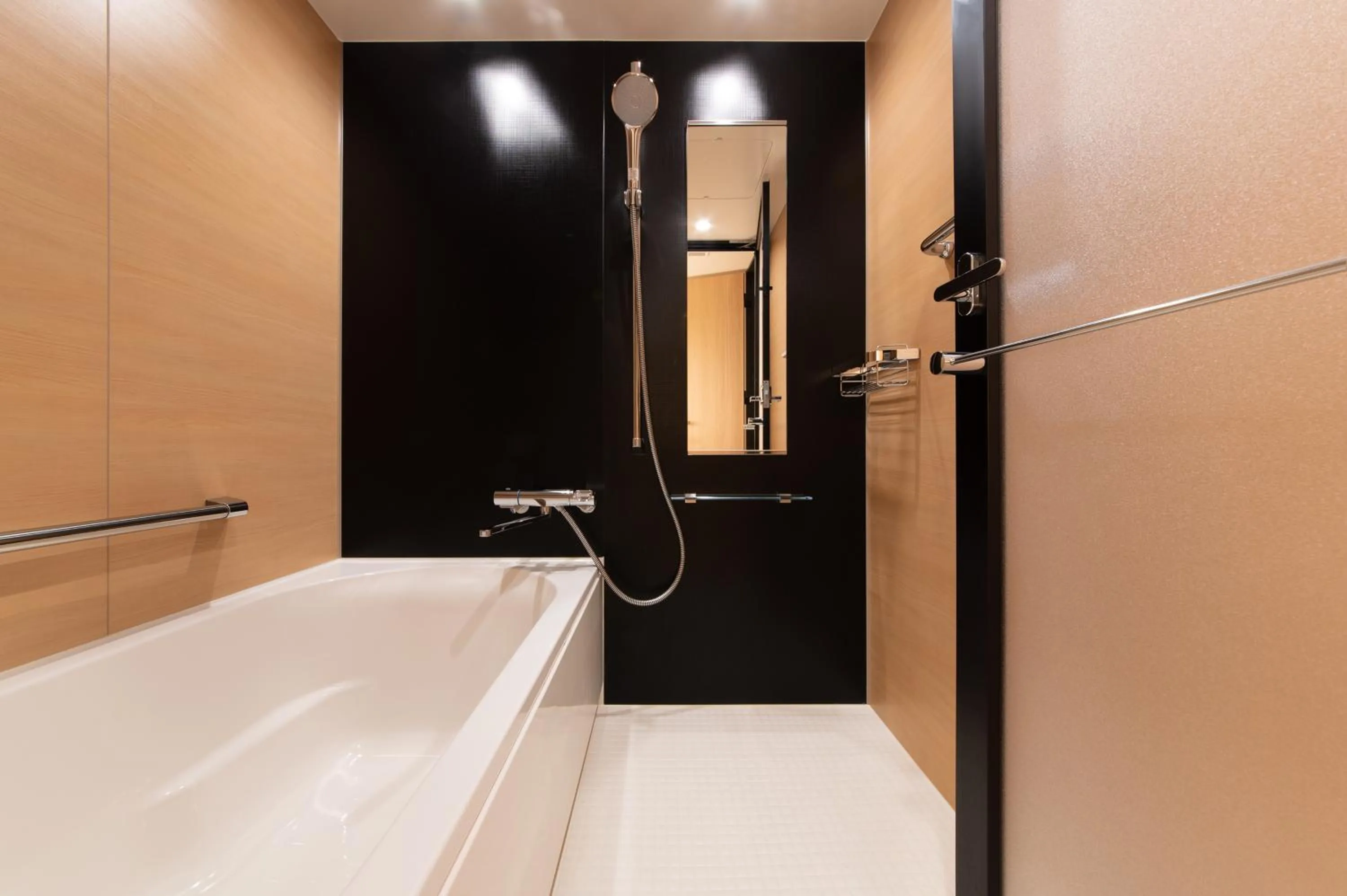 Shower in Hotel Vista Fukuoka Nakasu-Kawabata