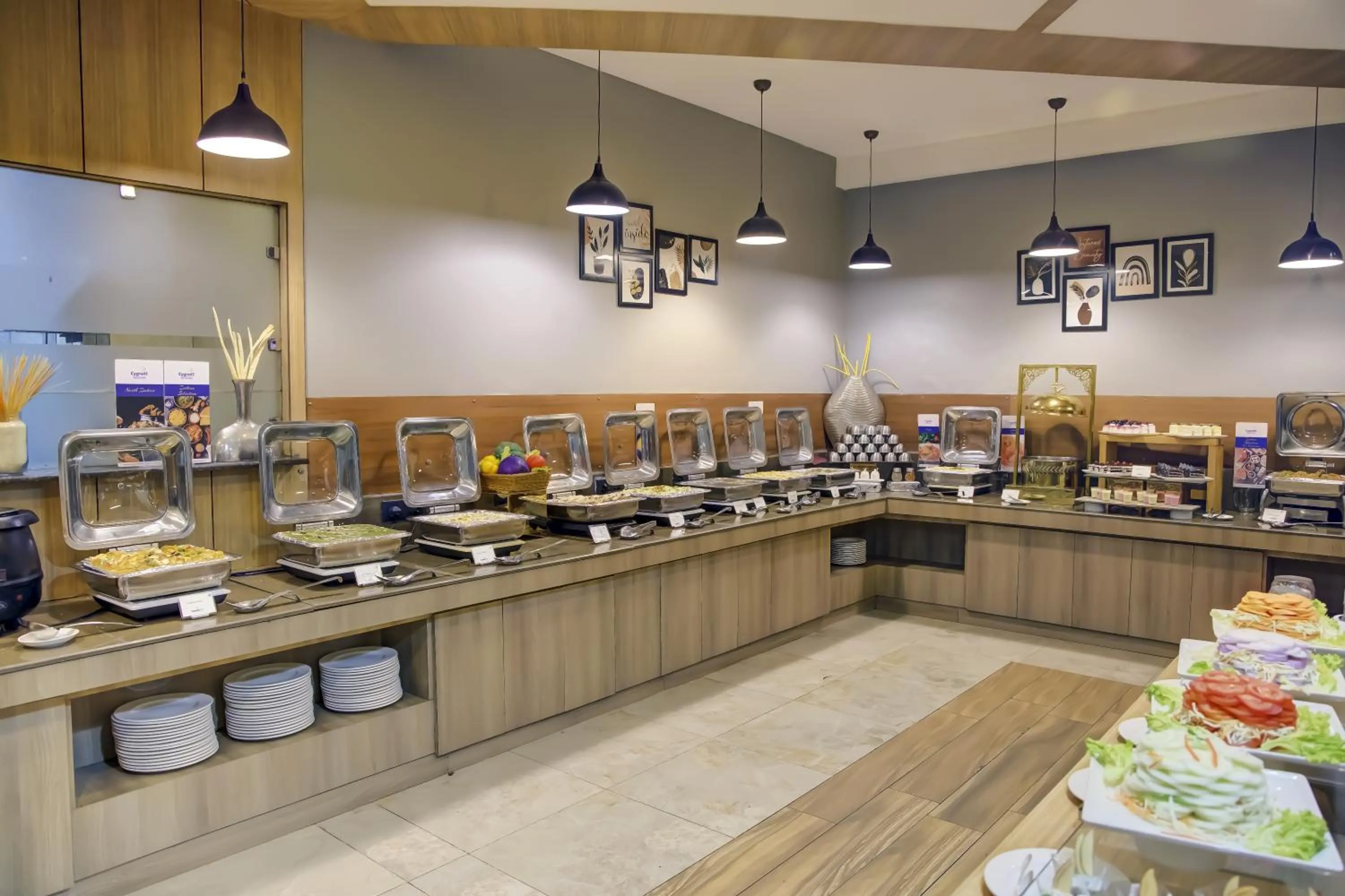 Restaurant/places to eat in Cygnett Resort Mountain Breeze