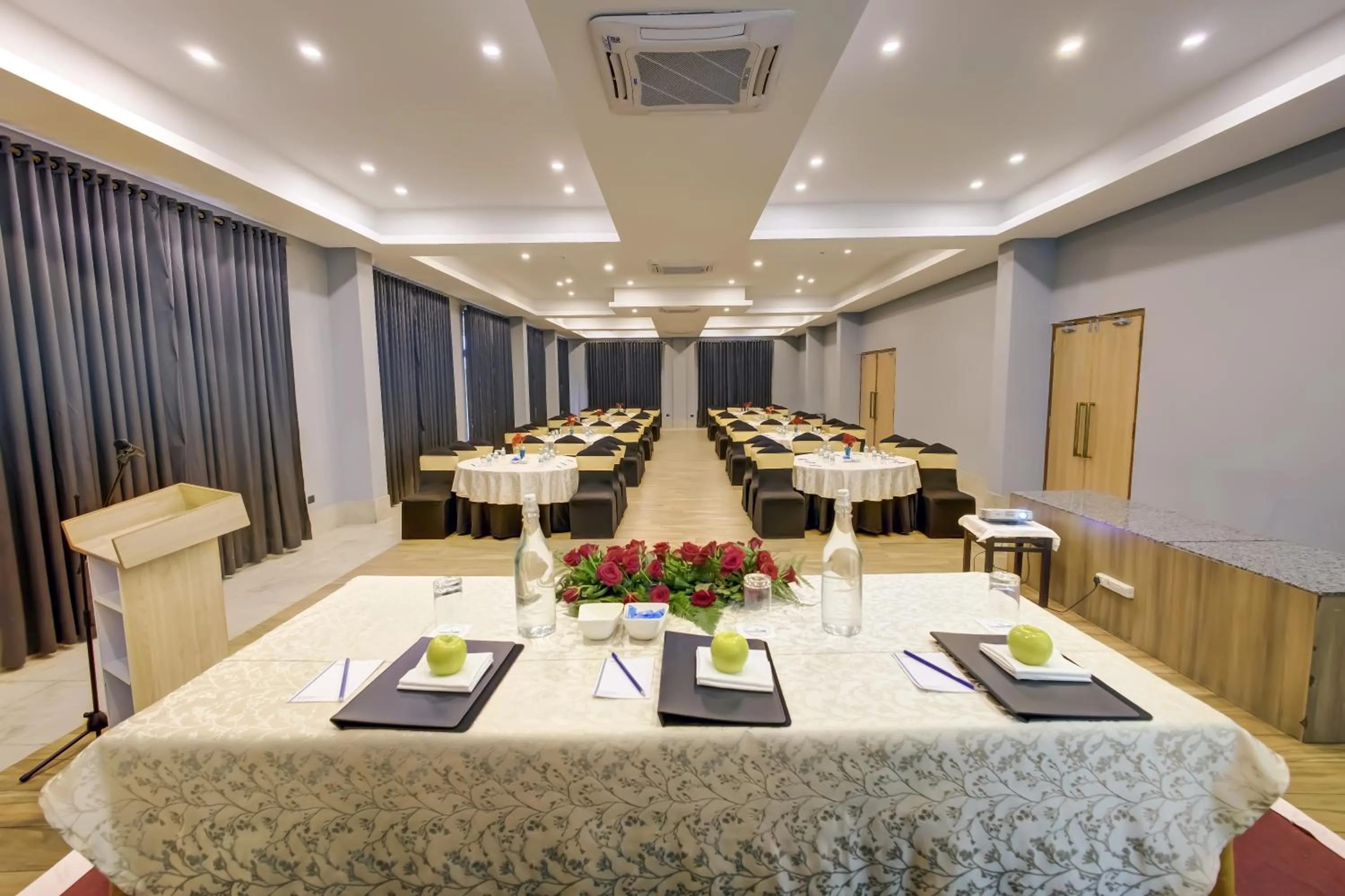 Business facilities in Cygnett Resort Mountain Breeze