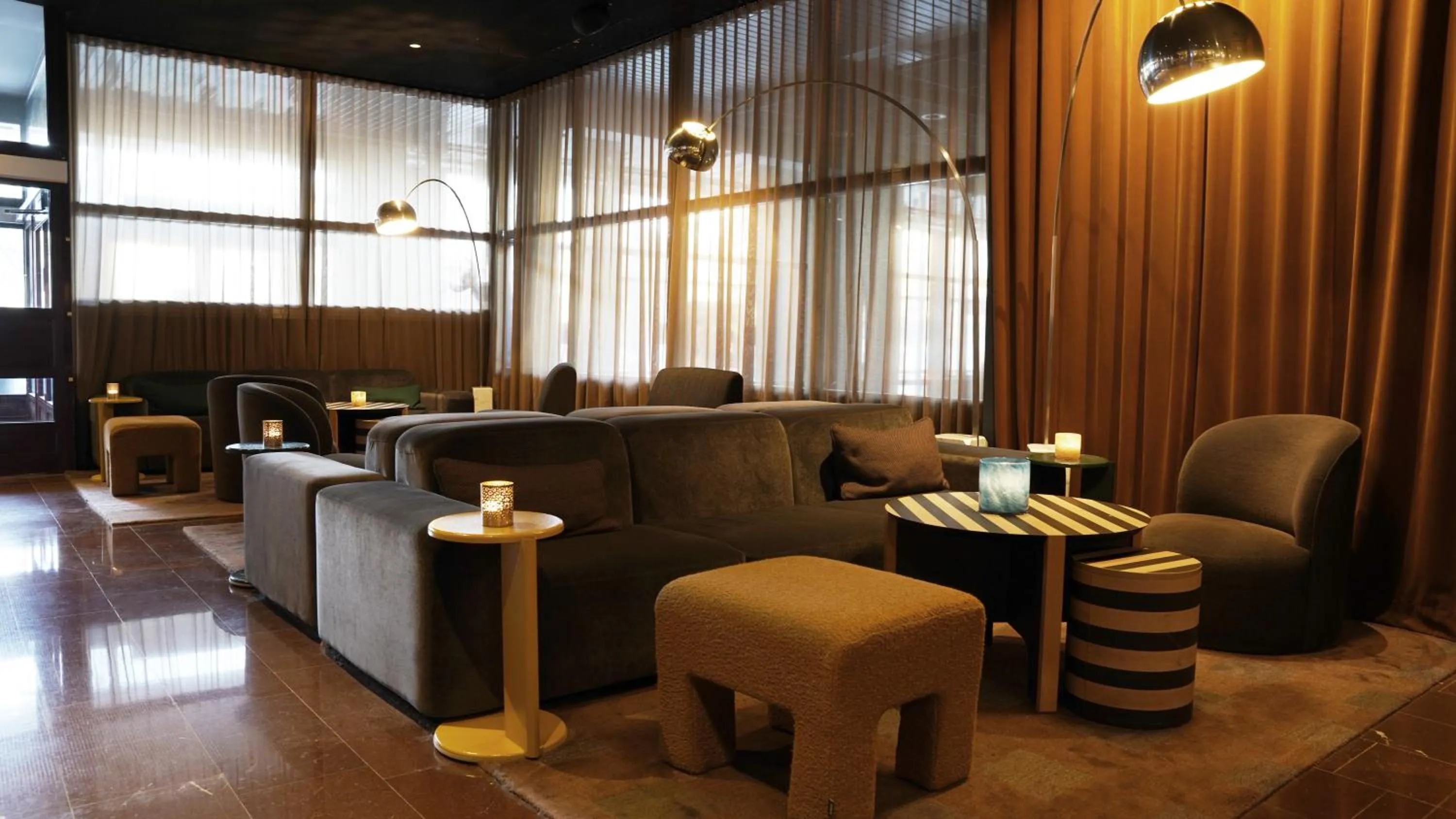 Communal lounge/ TV room in Quality Hotel Sundsvall