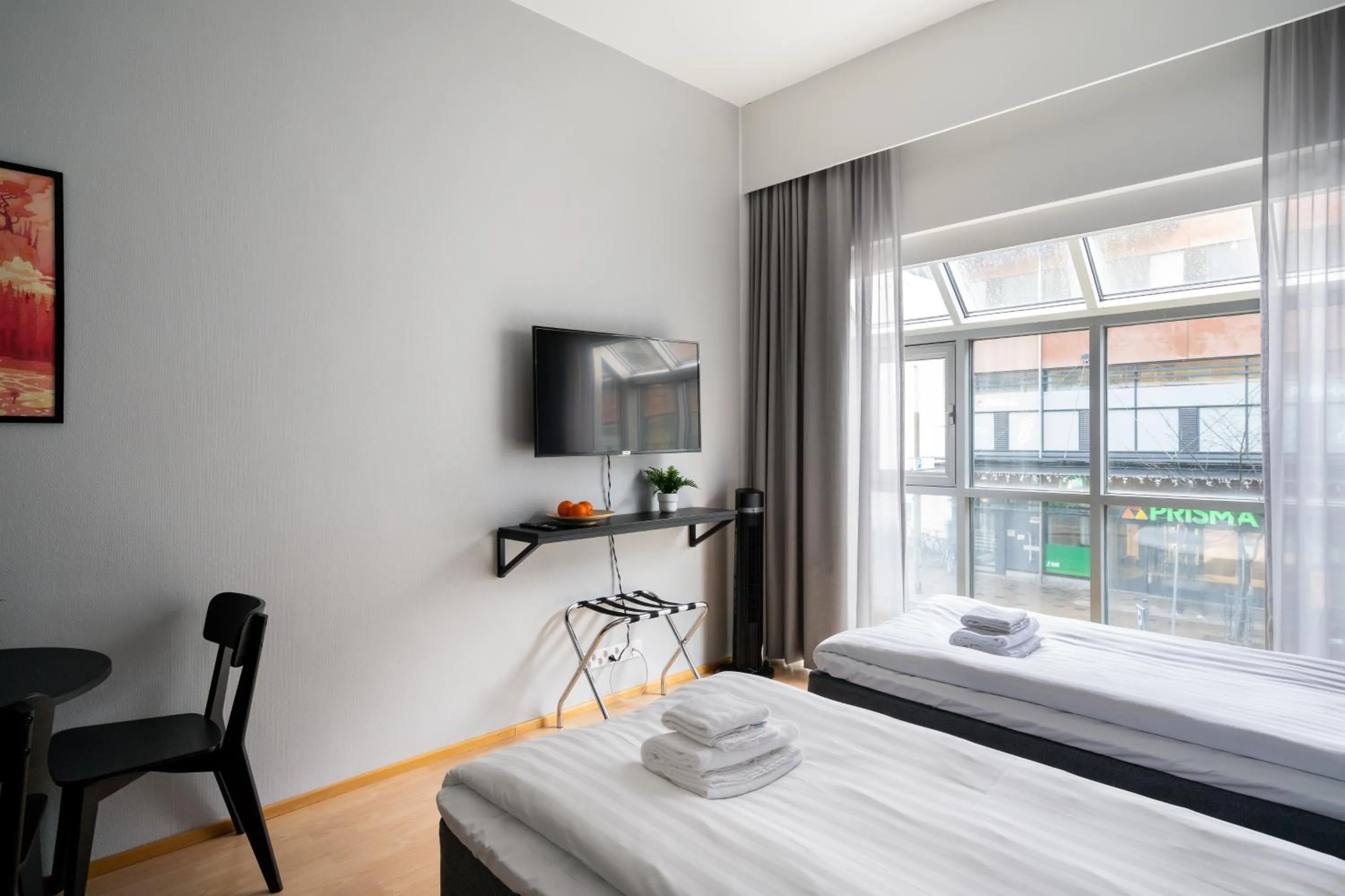 TV and multimedia, Bed in Hiisi Hotel Lohja