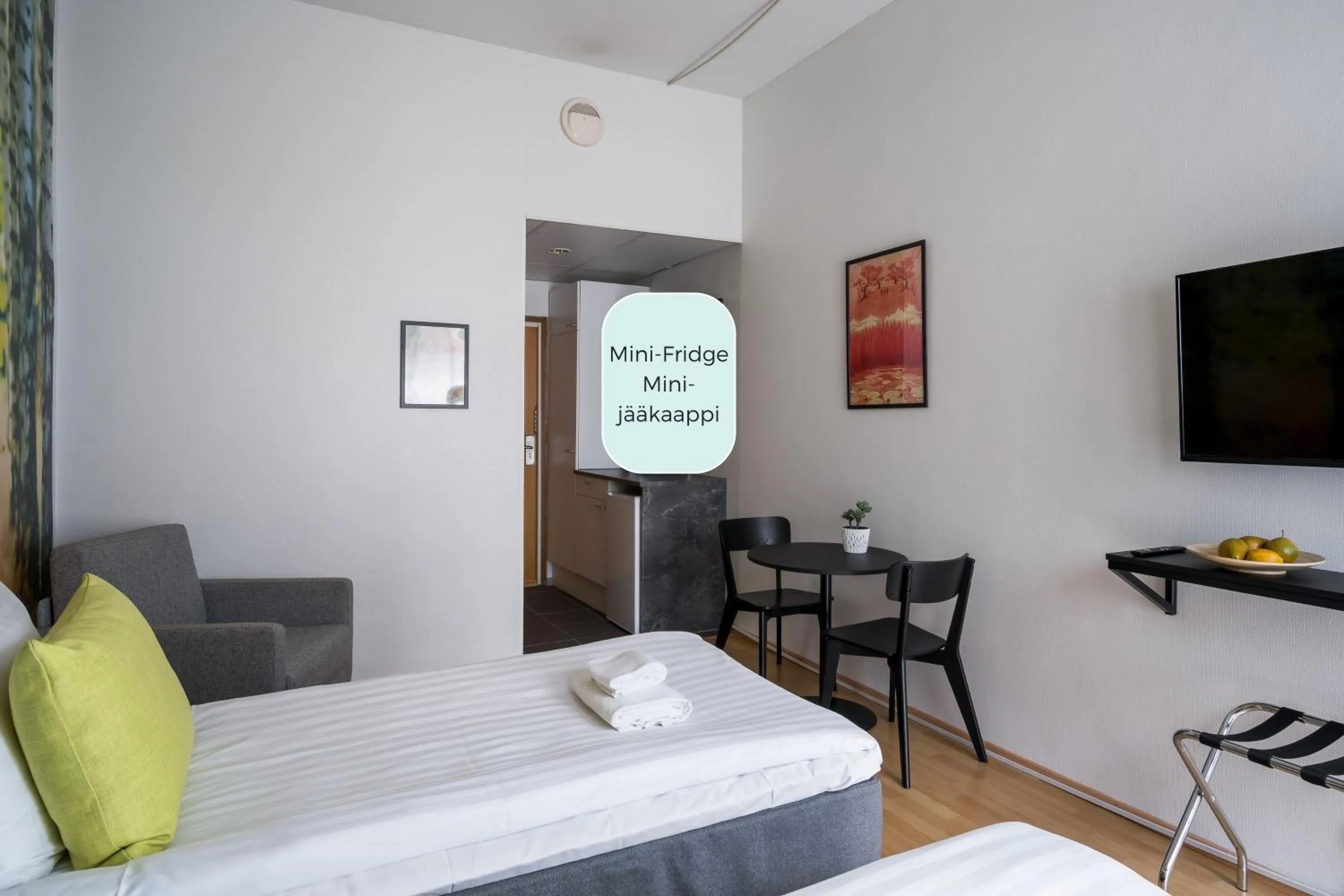 Dining area, Bed in Hiisi Hotel Lohja
