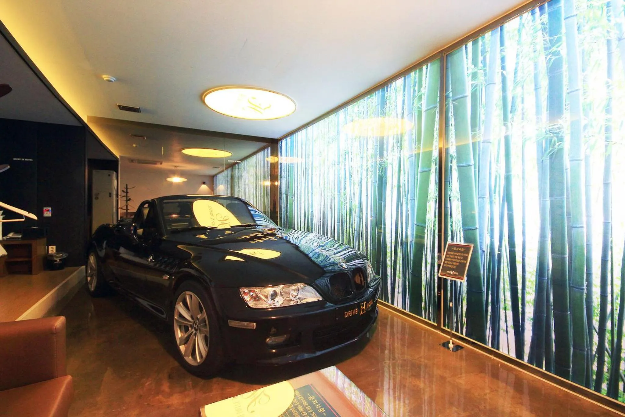 Photo of the whole room in H Drive Hotel