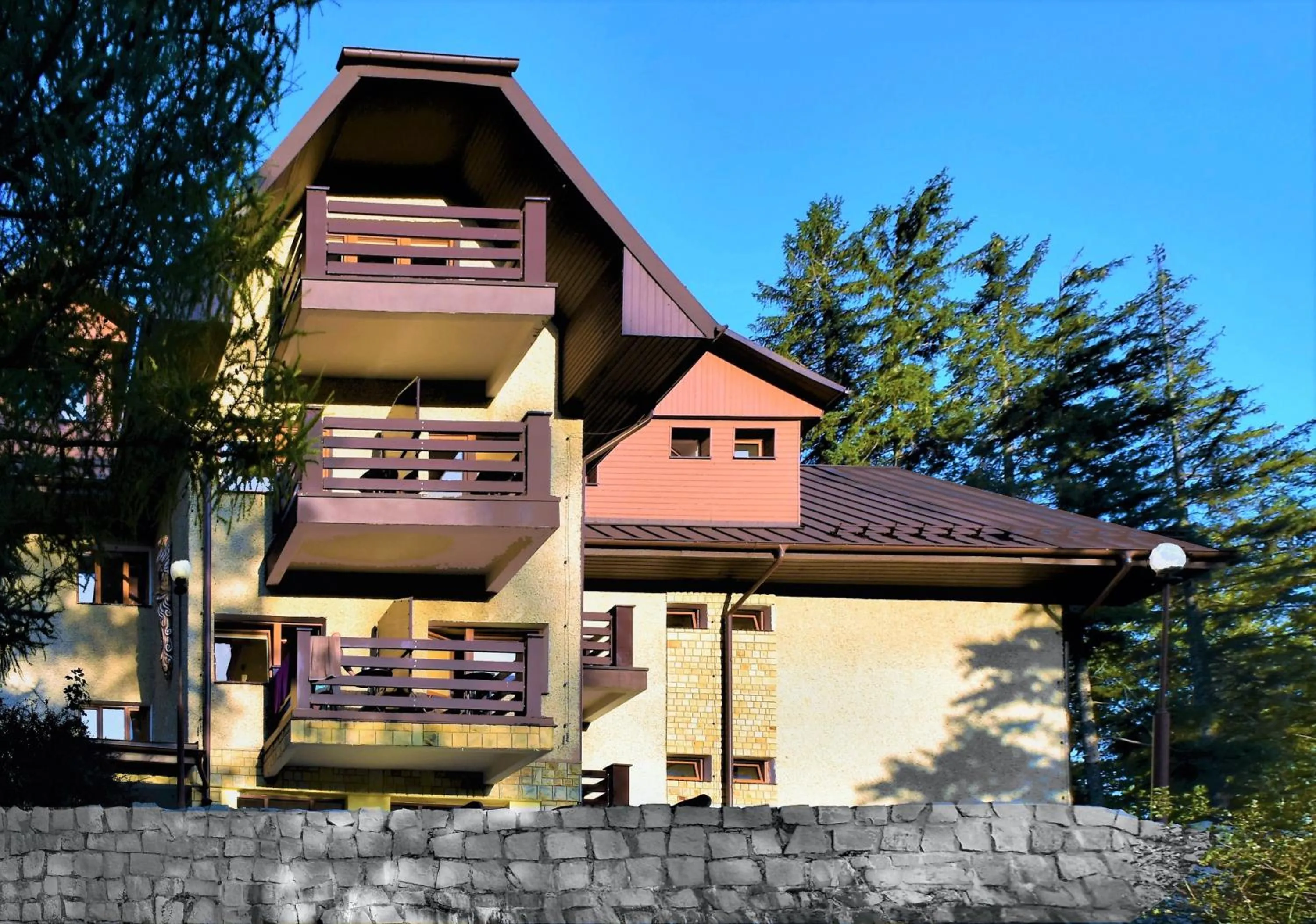 Property building in Dom wczasowy Przy Skałkach