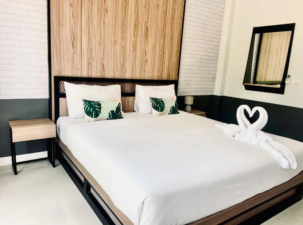 Bed in PP GRAND KAMALA HOTEL-SHA Extra Plus