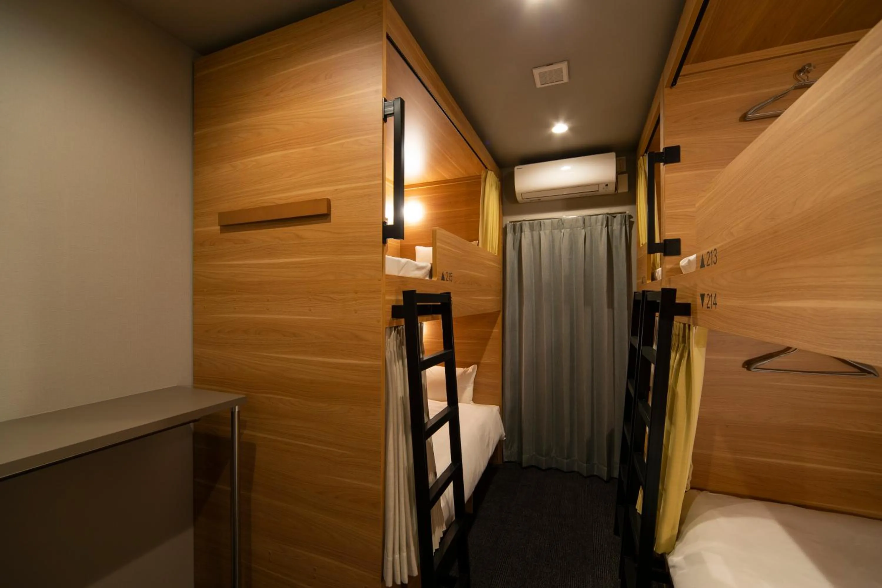 Photo of the whole room, Bed in Grids Tokyo Ueno Hotel&Hostel