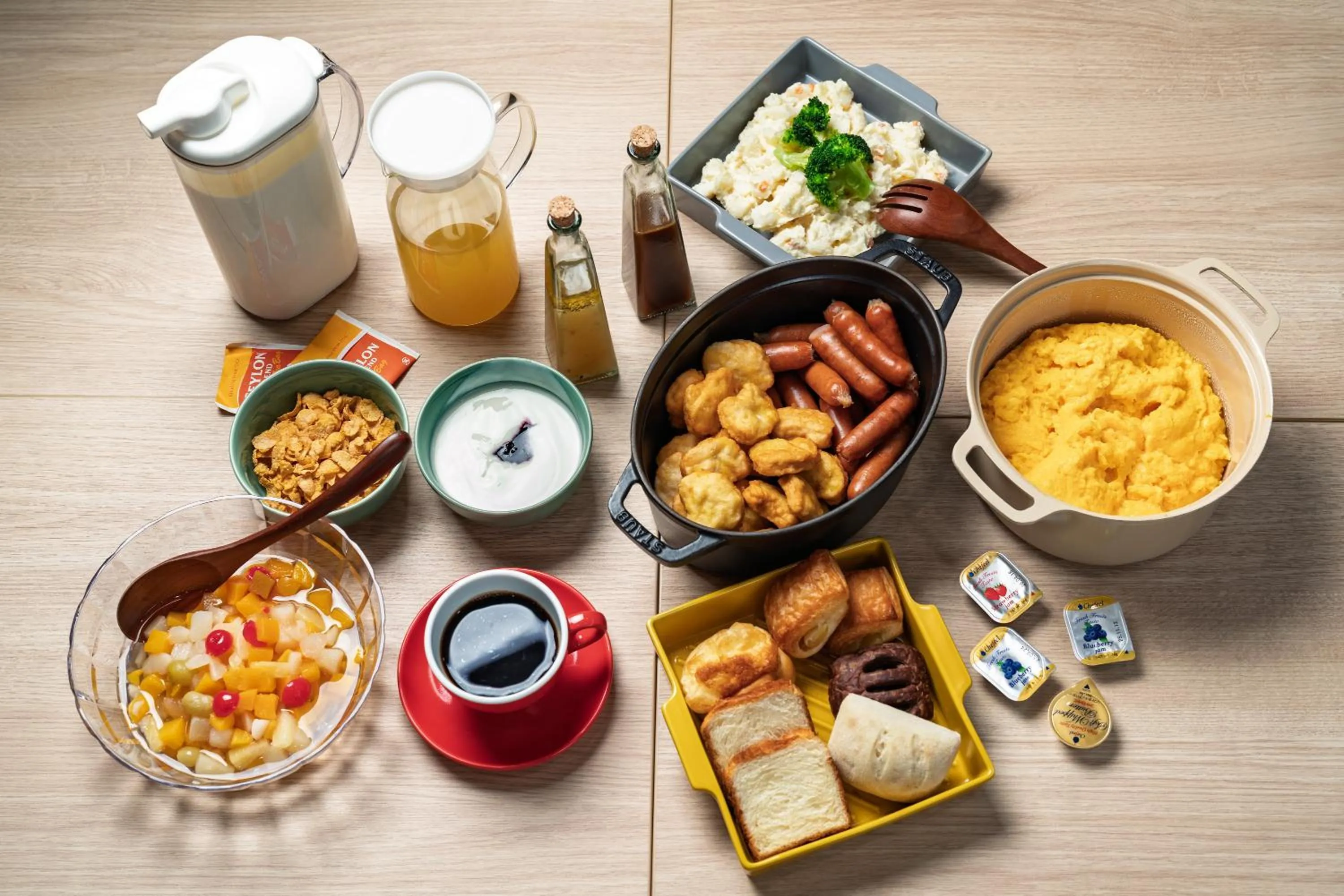 Buffet breakfast in Grids Tokyo Ueno Hotel&Hostel