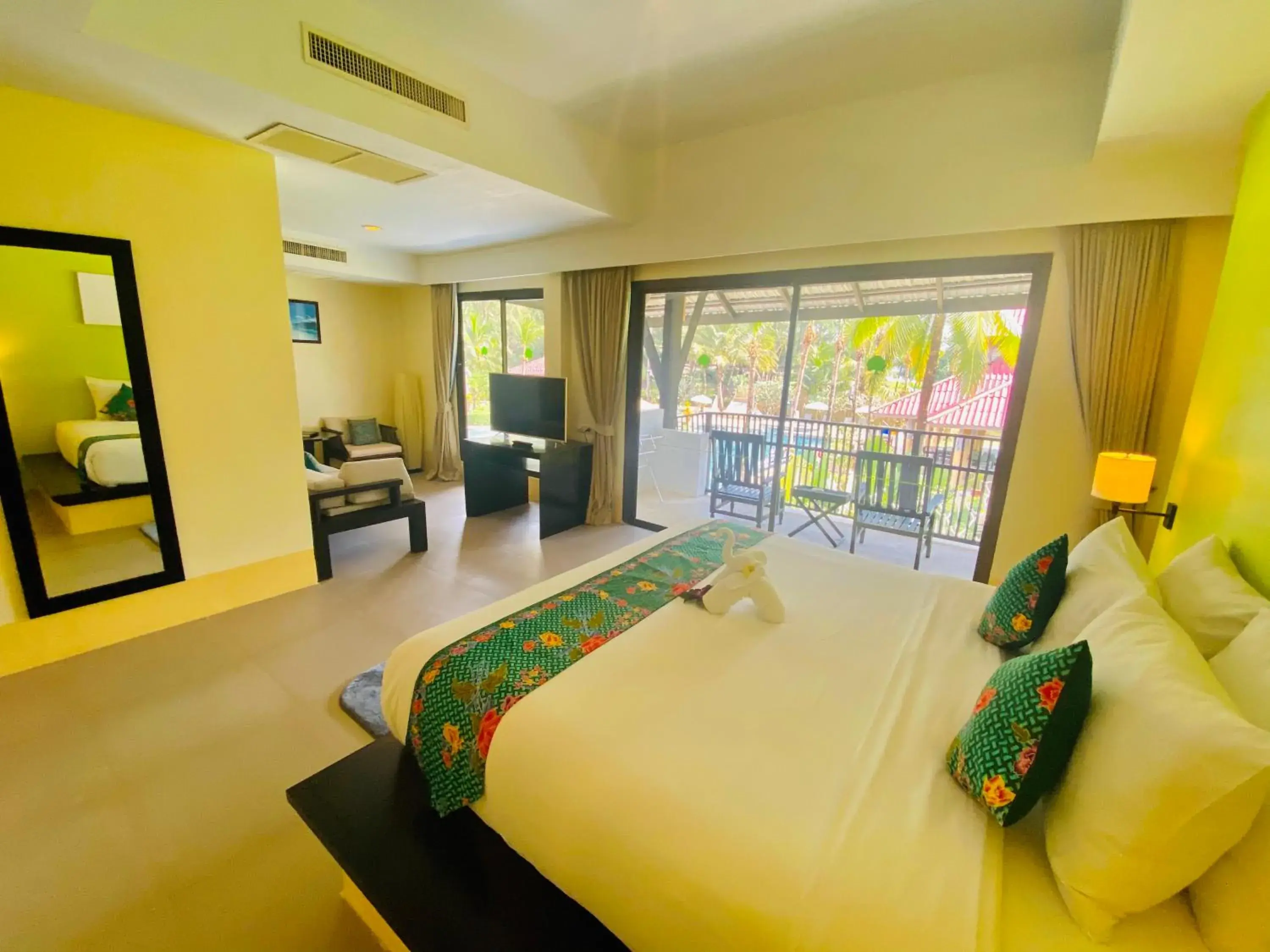 Superior Double or Twin Room in Palm Galleria Resort Superior Double or Twin Room in Palm Galleria Resort