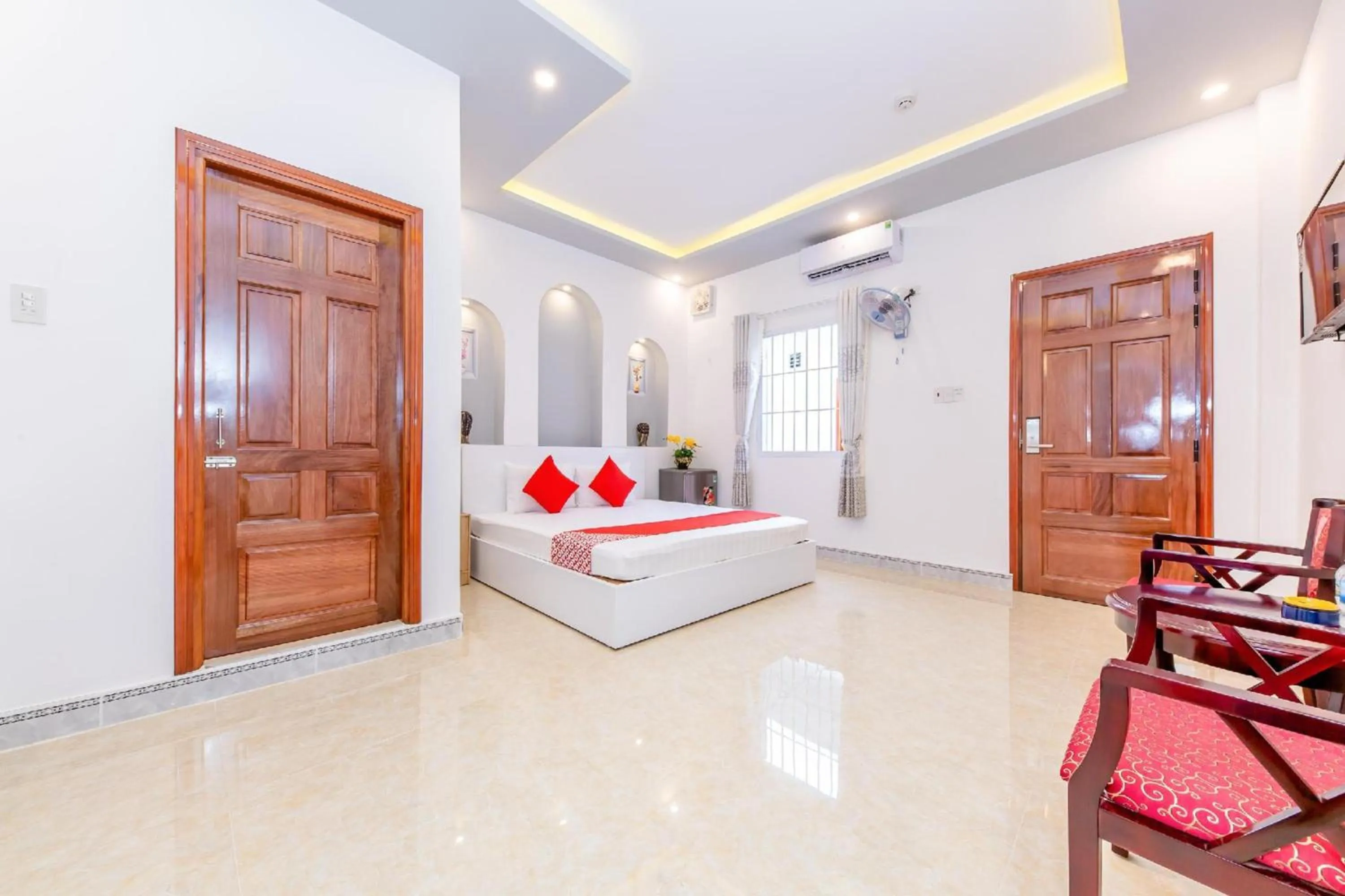 View (from property/room), Bed in Super OYO 598 Peony Hotel