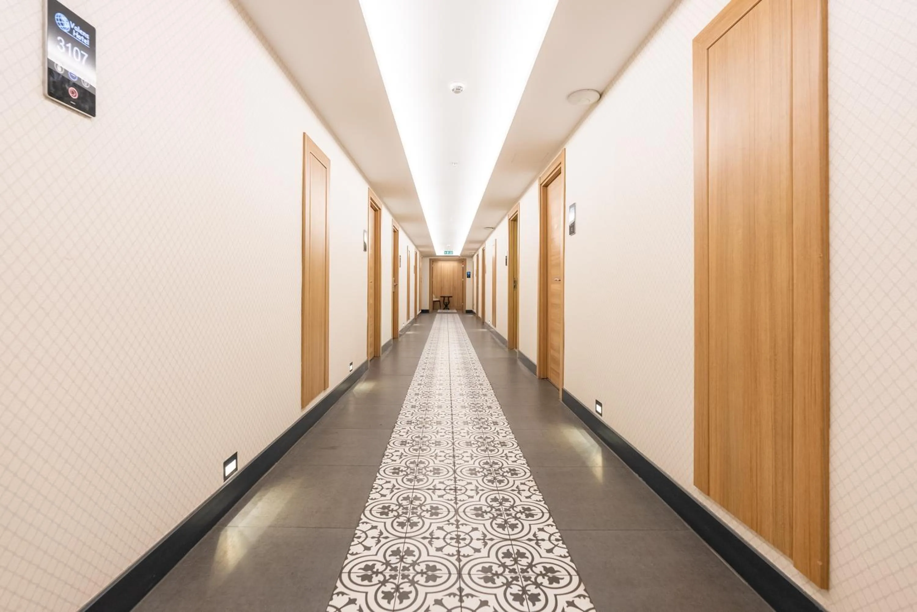 Property building in Valens Hotel Downtown