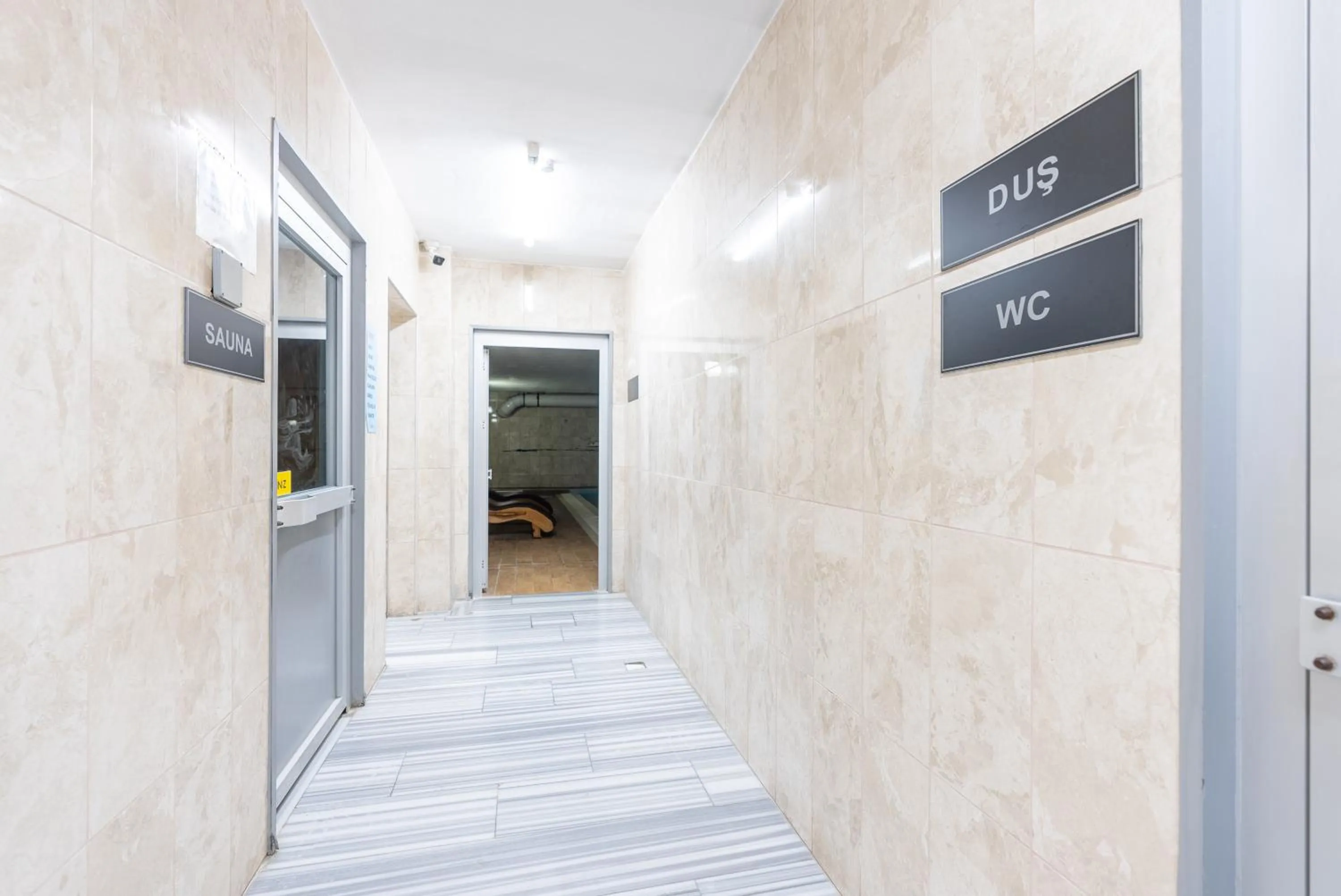 Squash in Valens Hotel Downtown