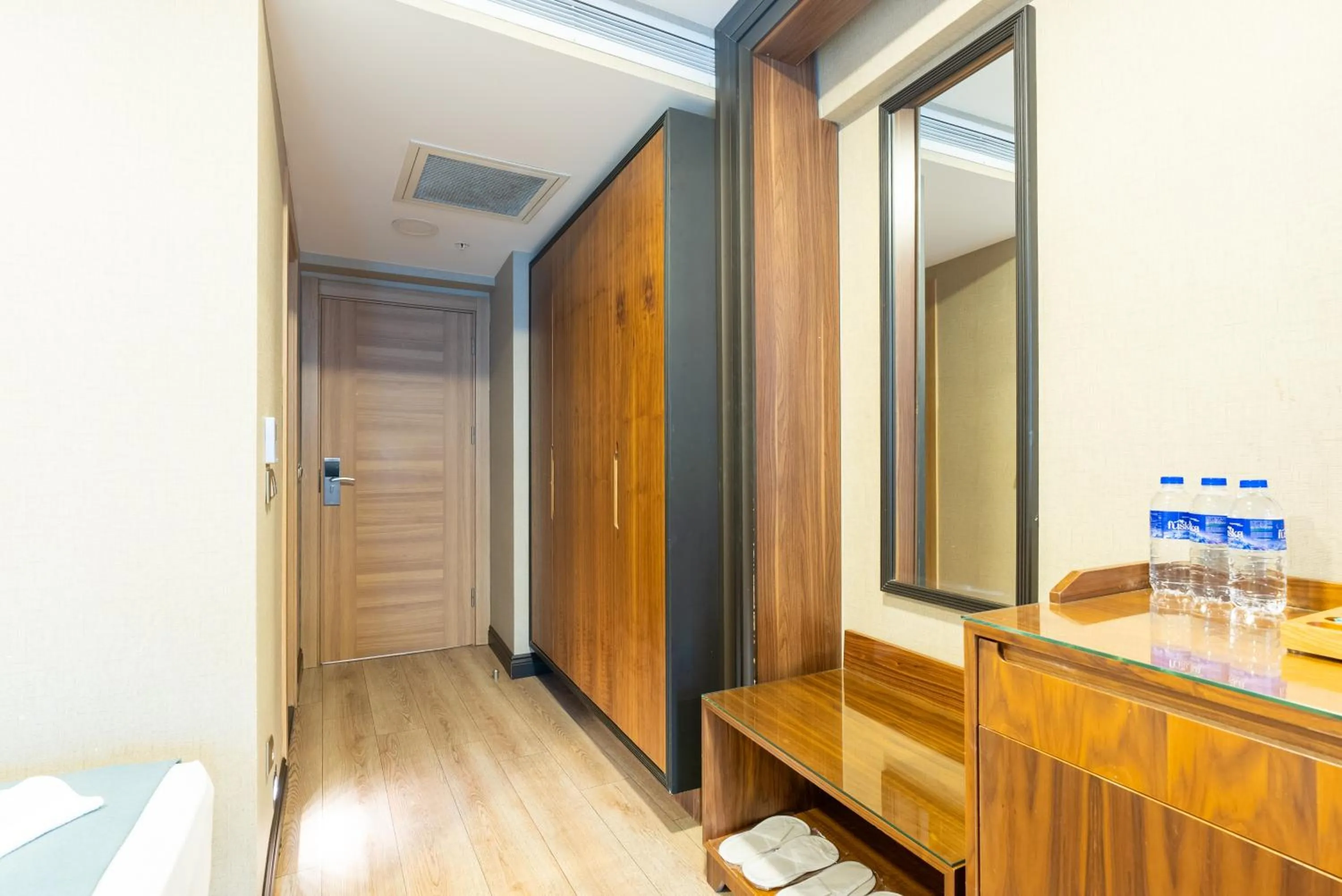 Bathroom in Valens Hotel Downtown