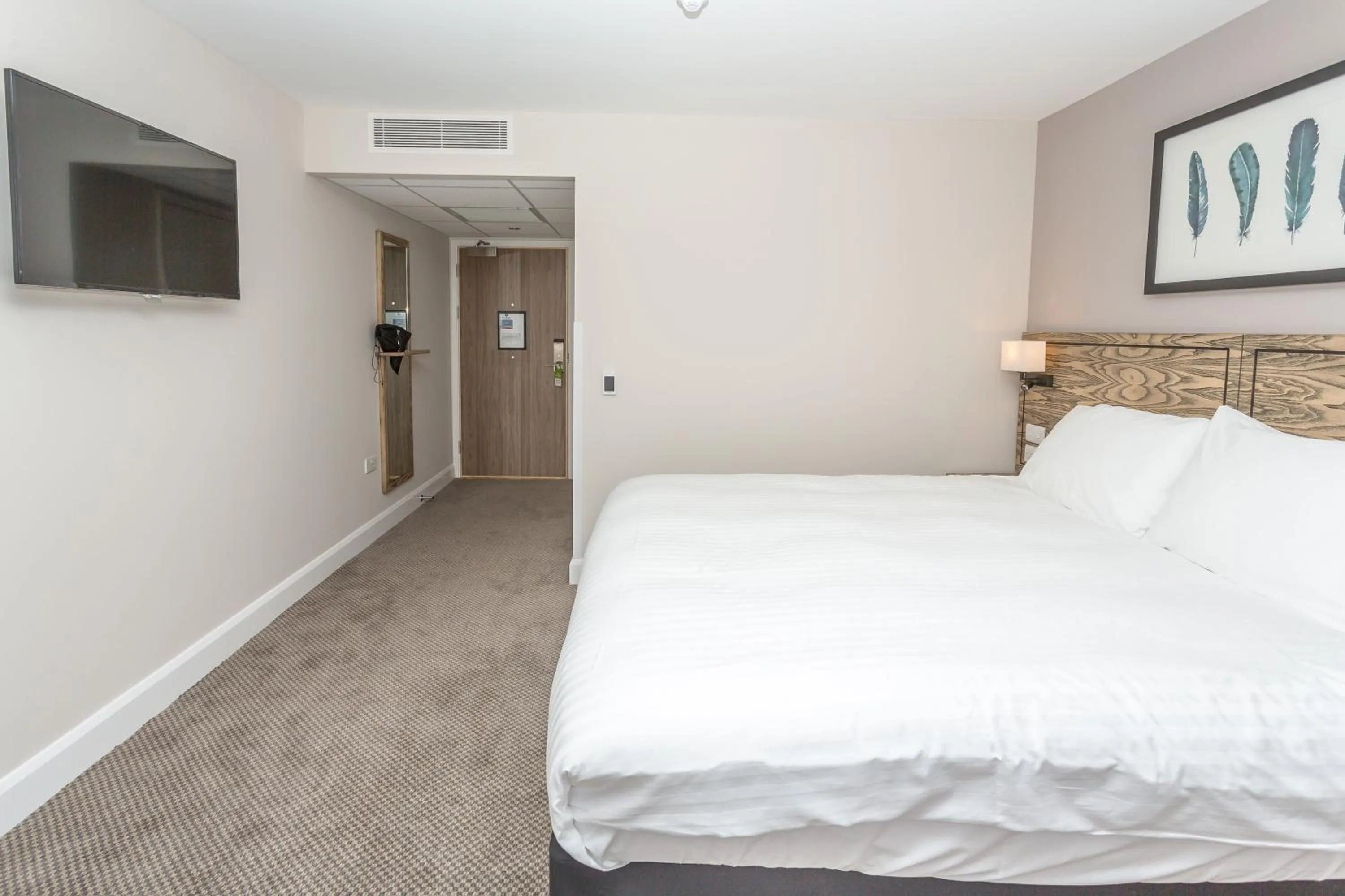 Bedroom, Bed in The Aviator, formerly Smugglers Cove, Clacton On Sea by Marston's Inns