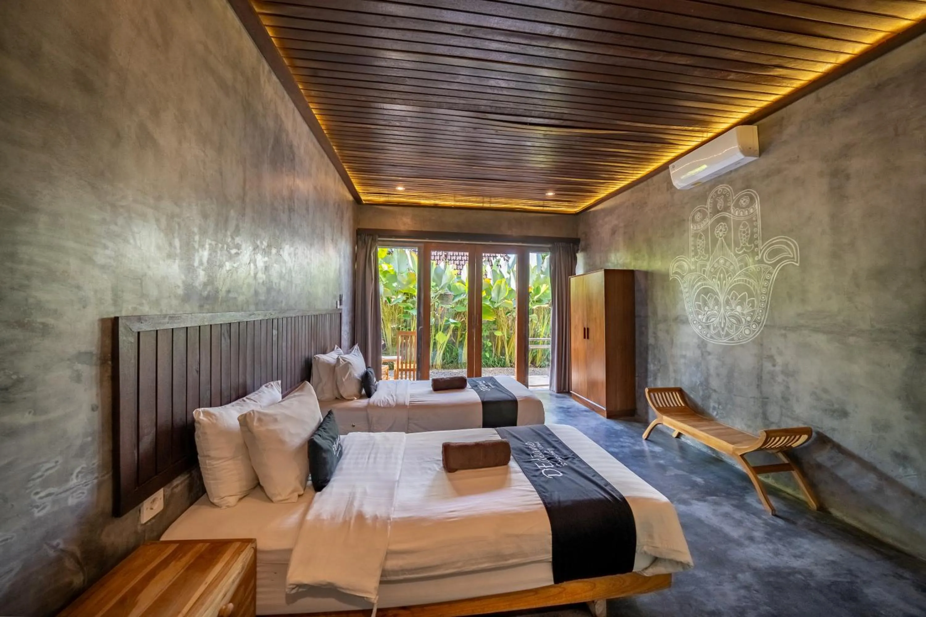 Bed in Dedeane Hotel & Yoga Retreat