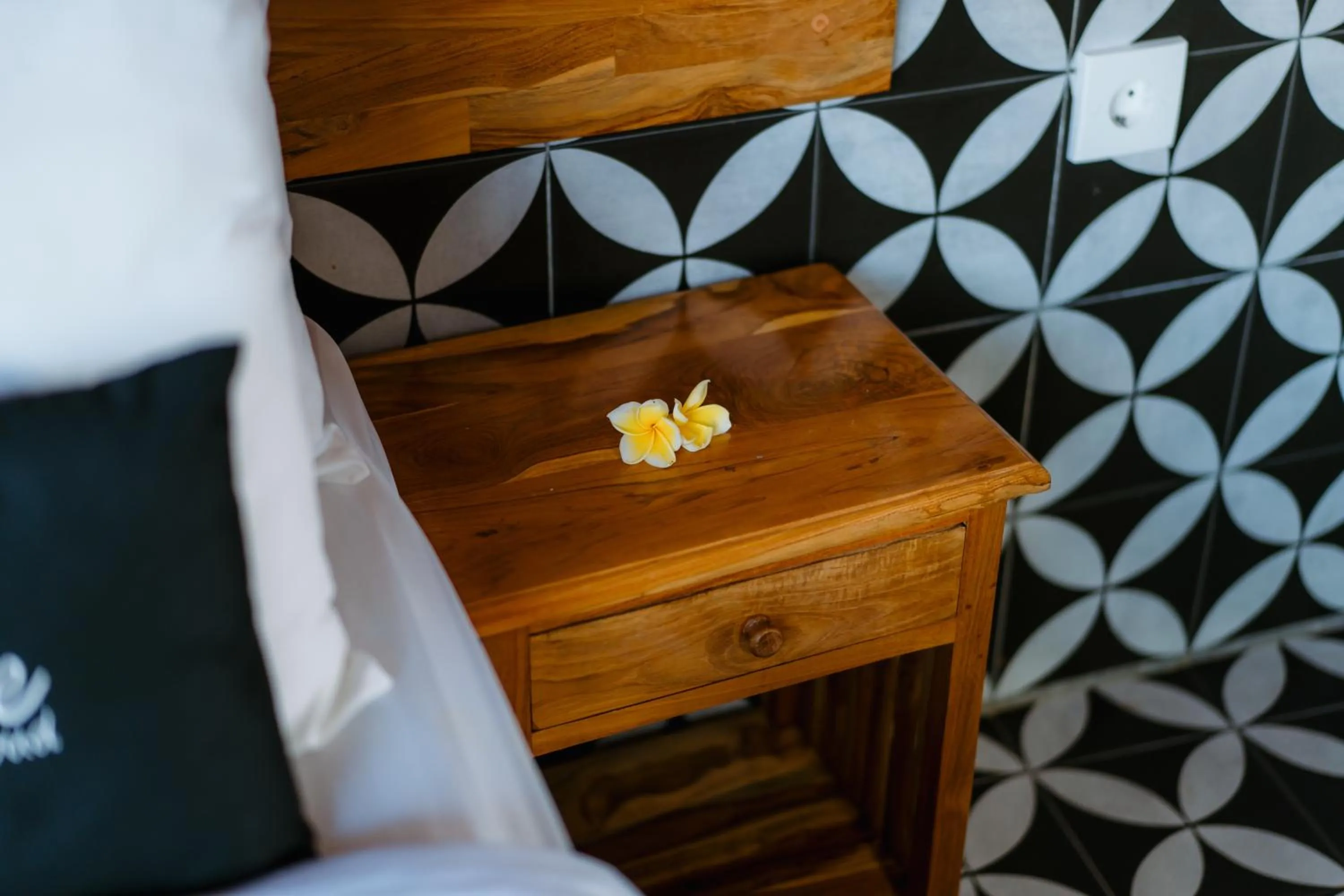 Bed in Dedeane Hotel & Yoga Retreat