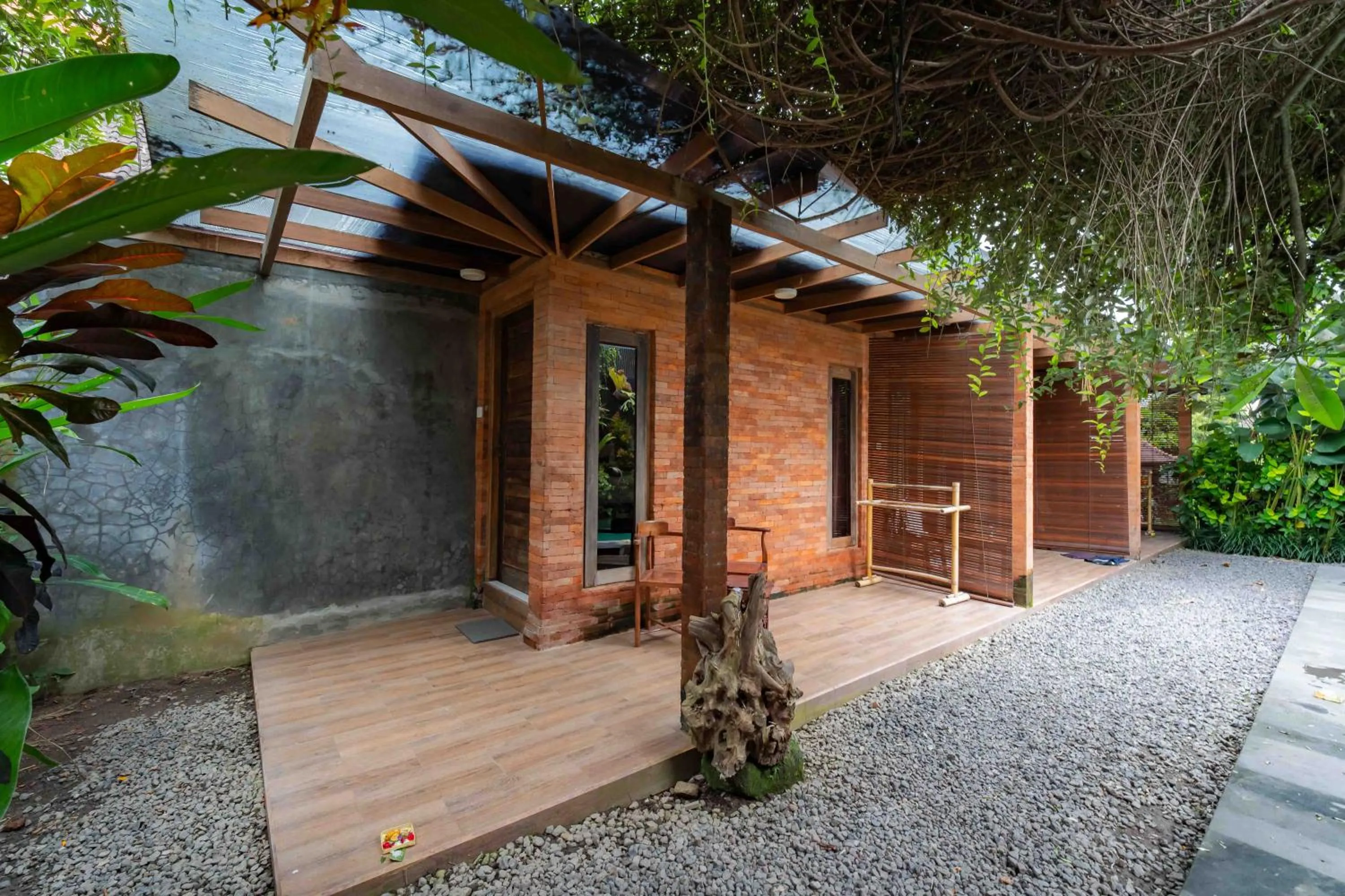 Dedeane Hotel & Yoga Retreat