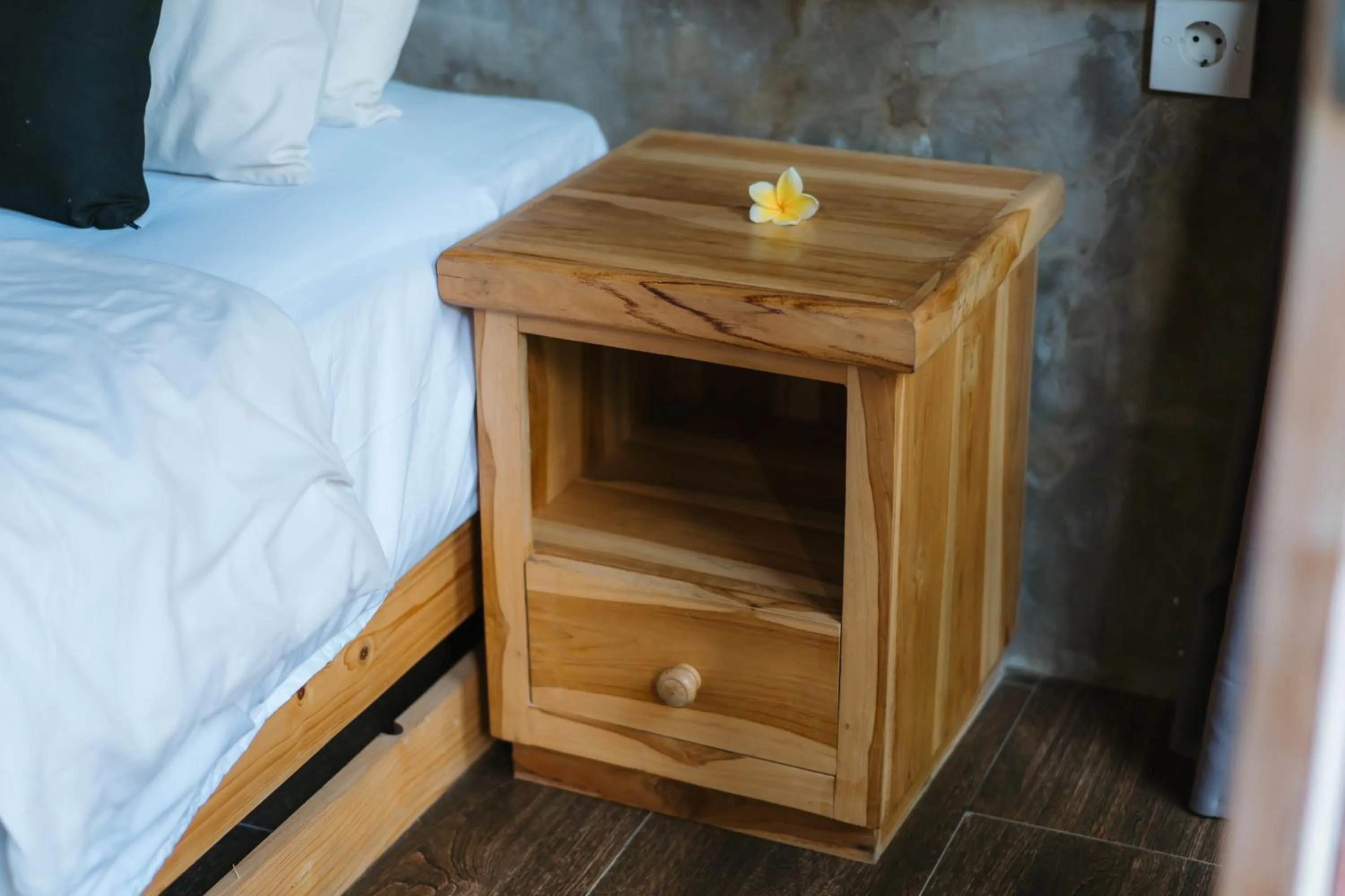 Bed in Dedeane Hotel & Yoga Retreat