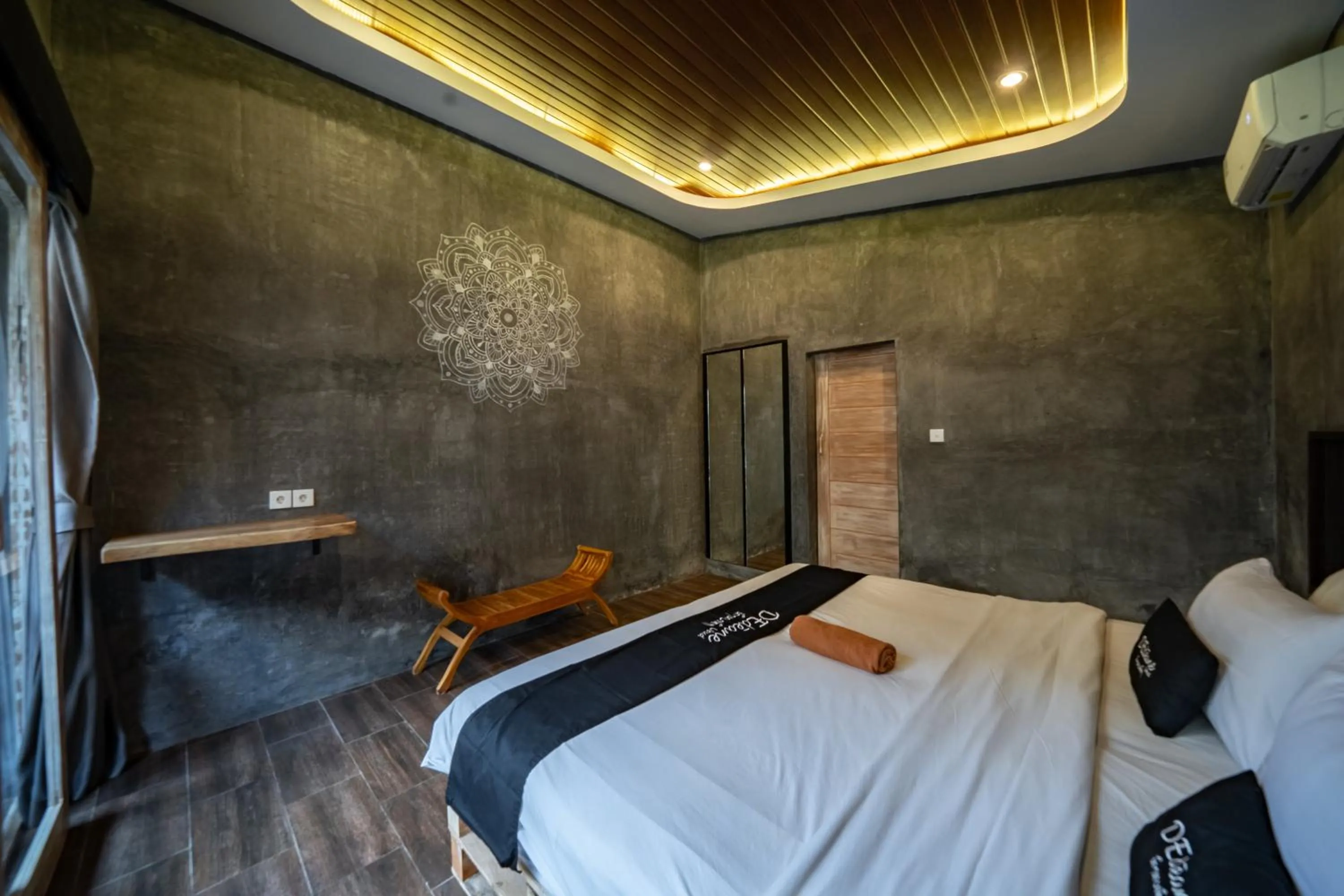 Bed in Dedeane Hotel & Yoga Retreat