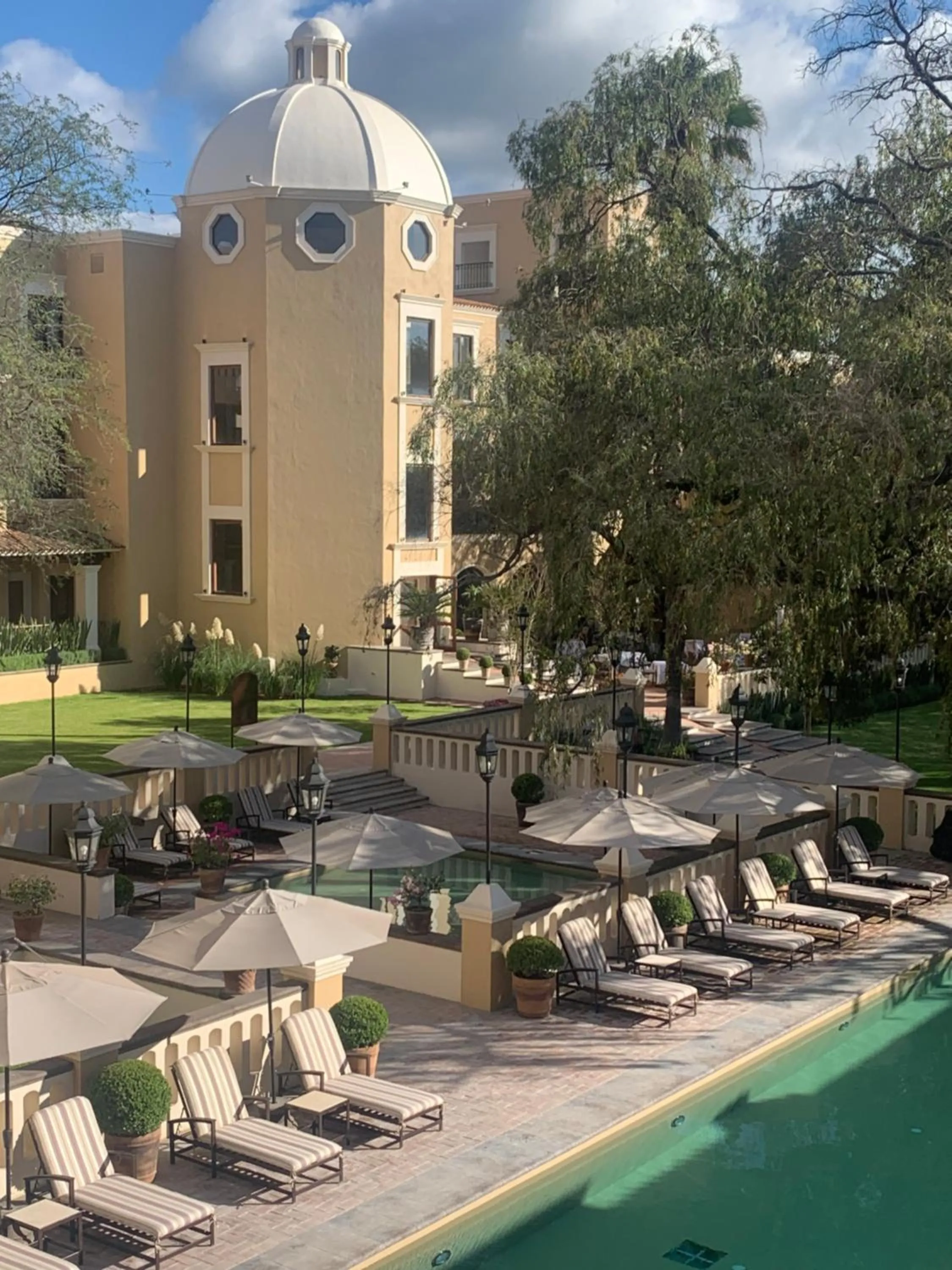Swimming pool in Villa Antigua