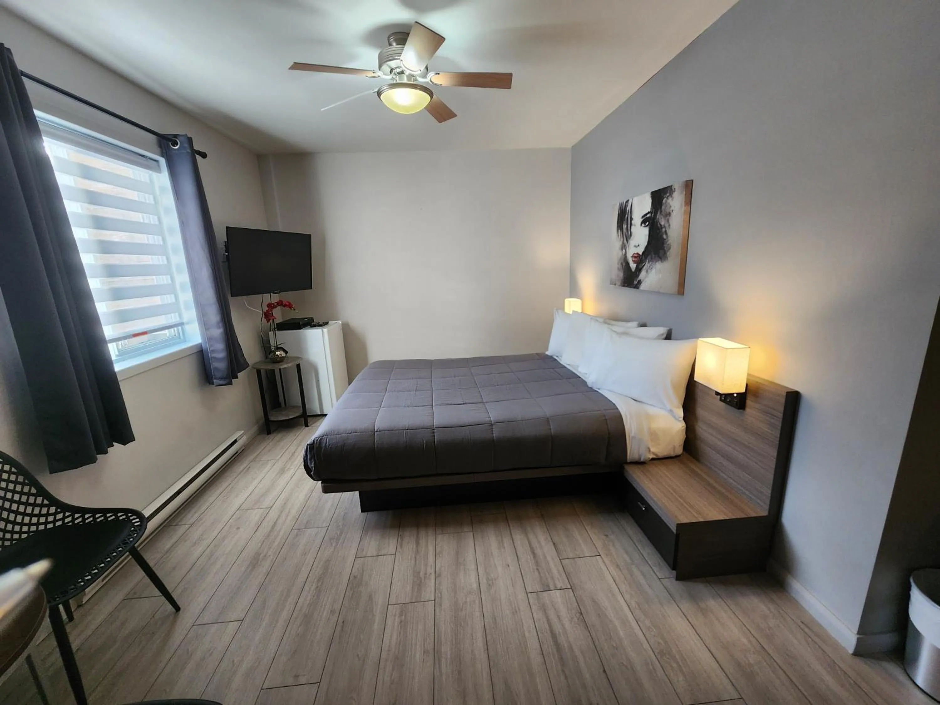 Bed in Motel Le Victo