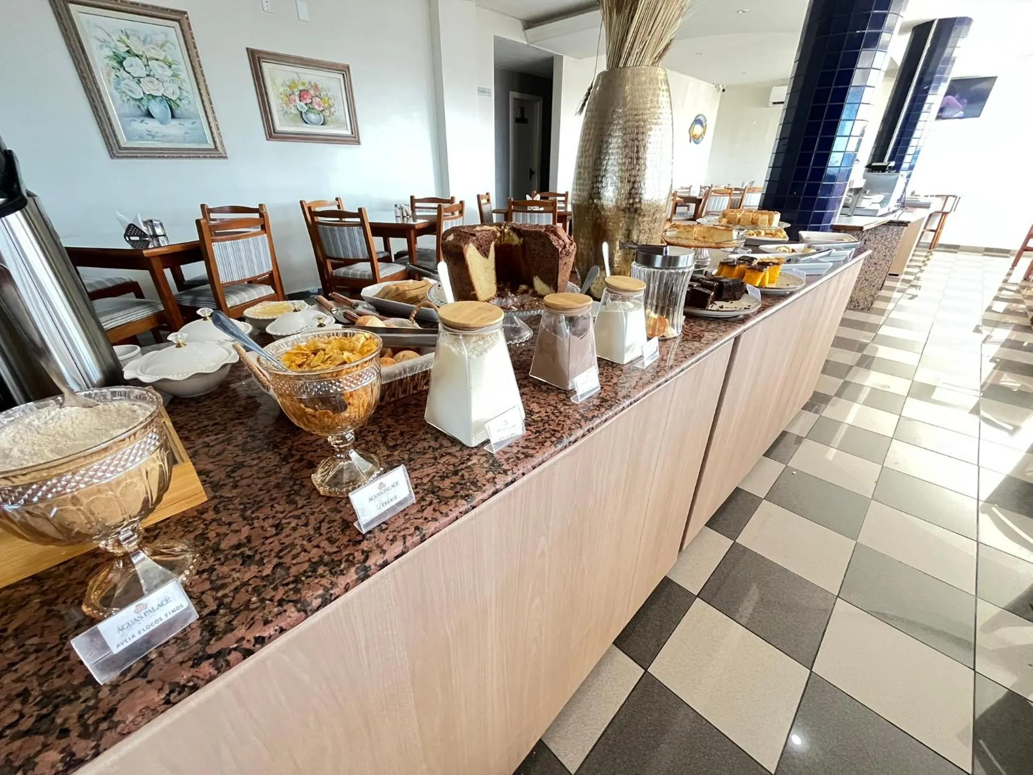 Restaurant/places to eat in Águas Palace Hotel