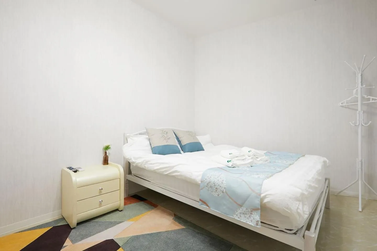 Bed in Mitsuba Guest House