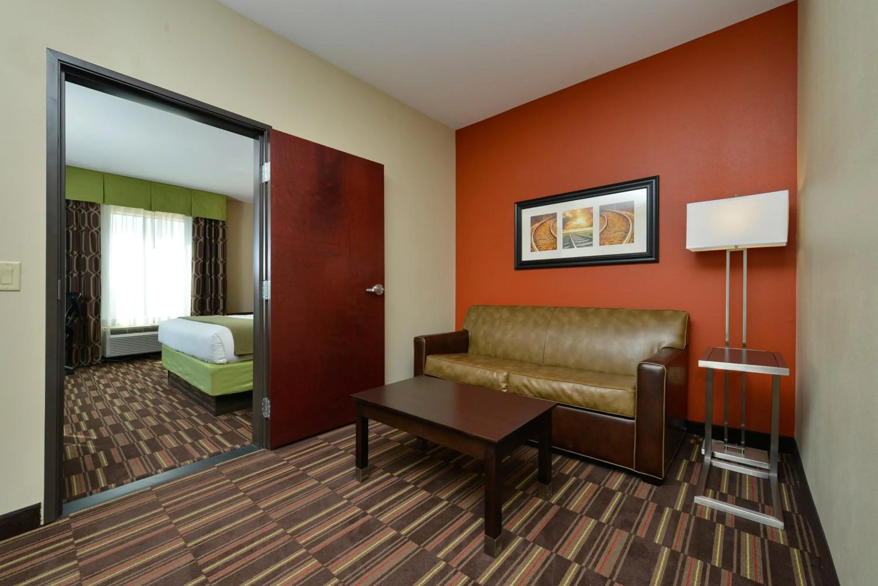 Photo of the whole room, Bed in Holiday Inn Express Alva by IHG