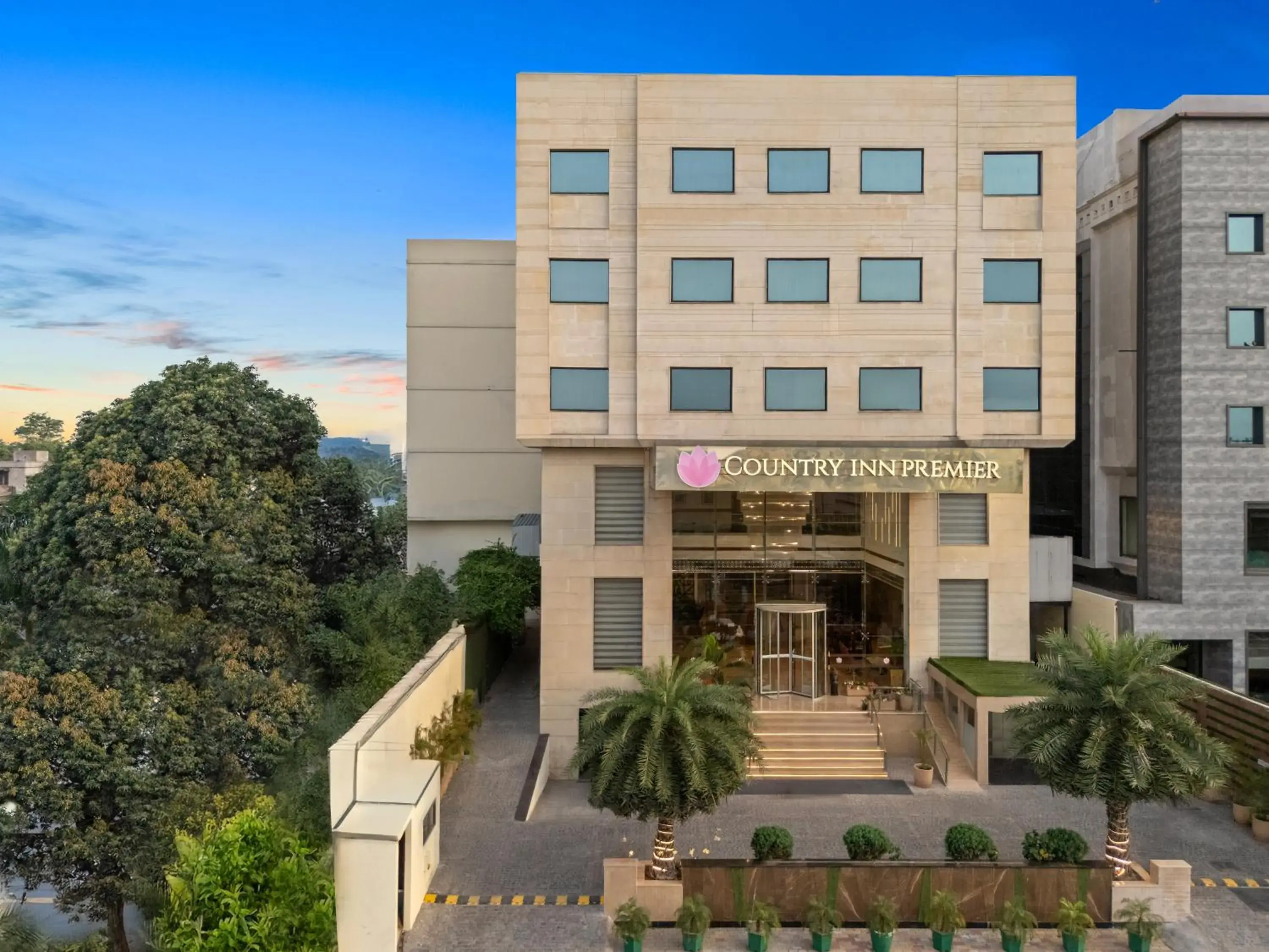 Country Inn Premier Amritsar - 10 min drive from Golden Temple Country Inn Premier Amritsar - 10 min drive from Golden Temple