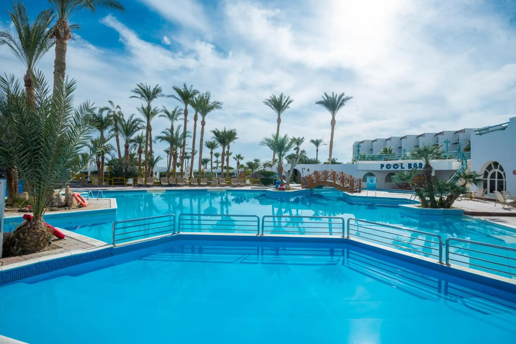 Swimming pool in Shams Safaga Resort