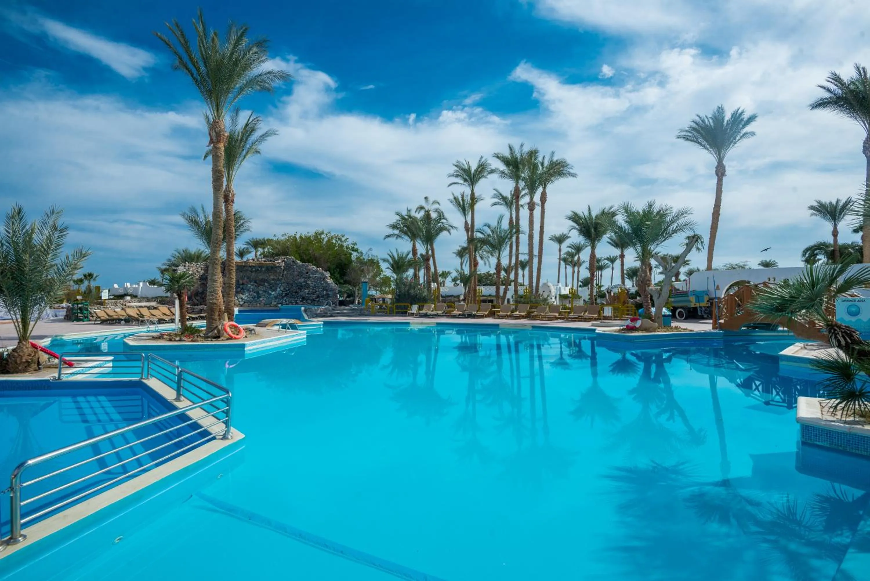 Swimming pool in Shams Safaga Resort