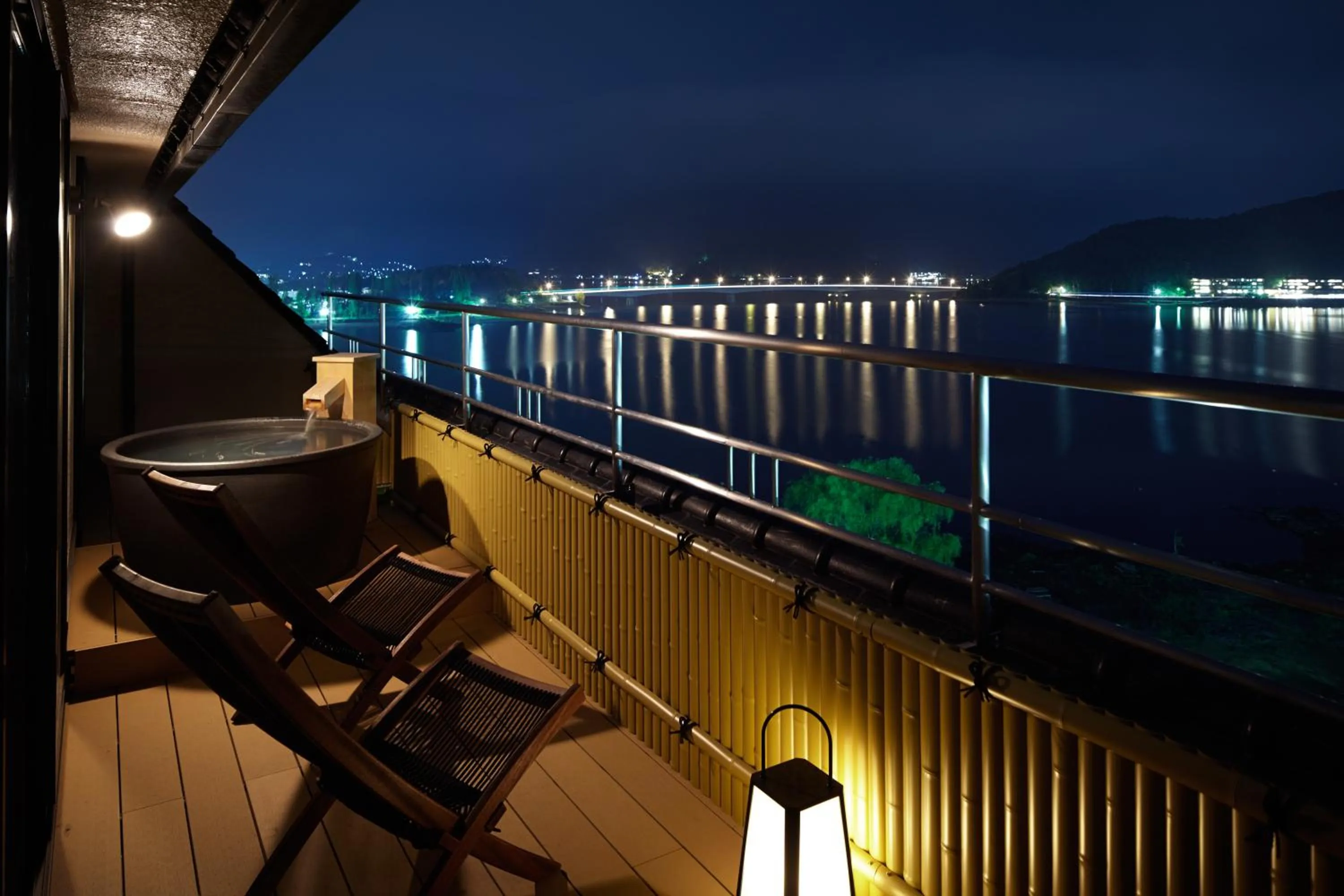 Hot Spring Bath in Fujikawaguchiko Onsen Konanso