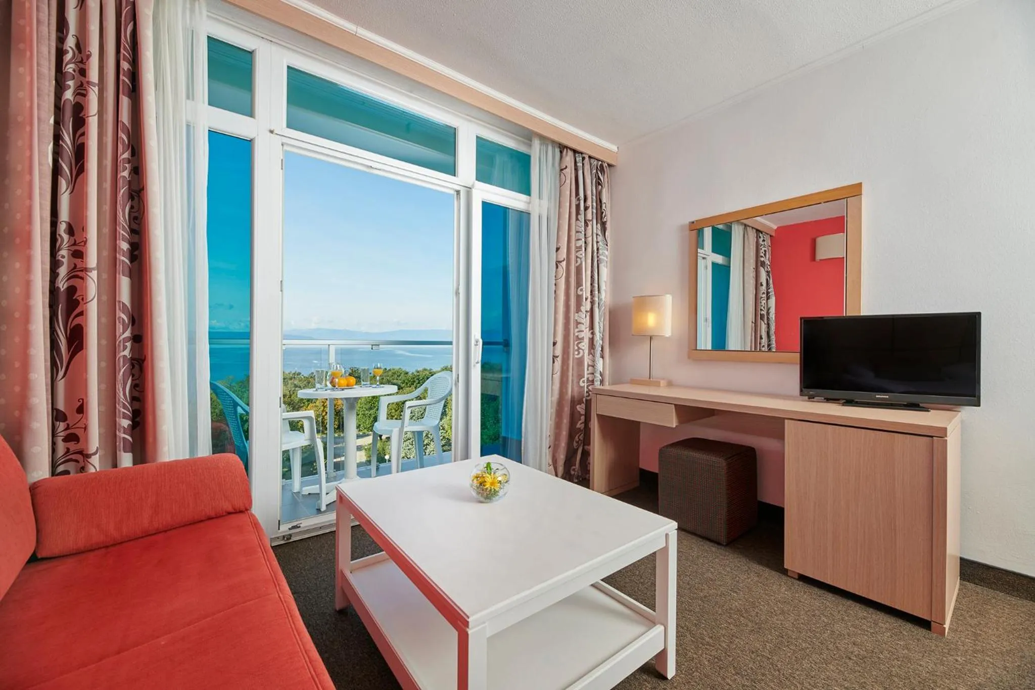 TV and multimedia in Magal Maradiso Hotel by Aminess