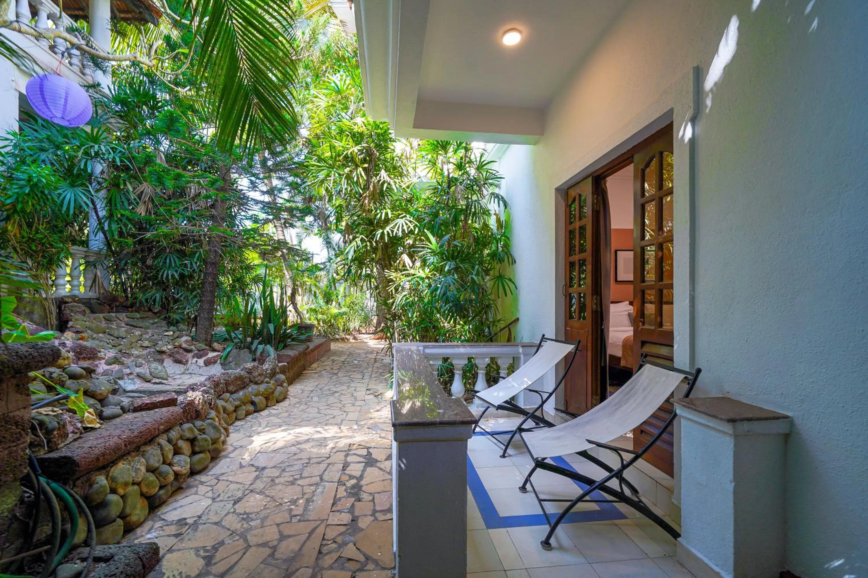 Balcony/Terrace in Olive Hotel Alidia Beach Resort by Embassy Group