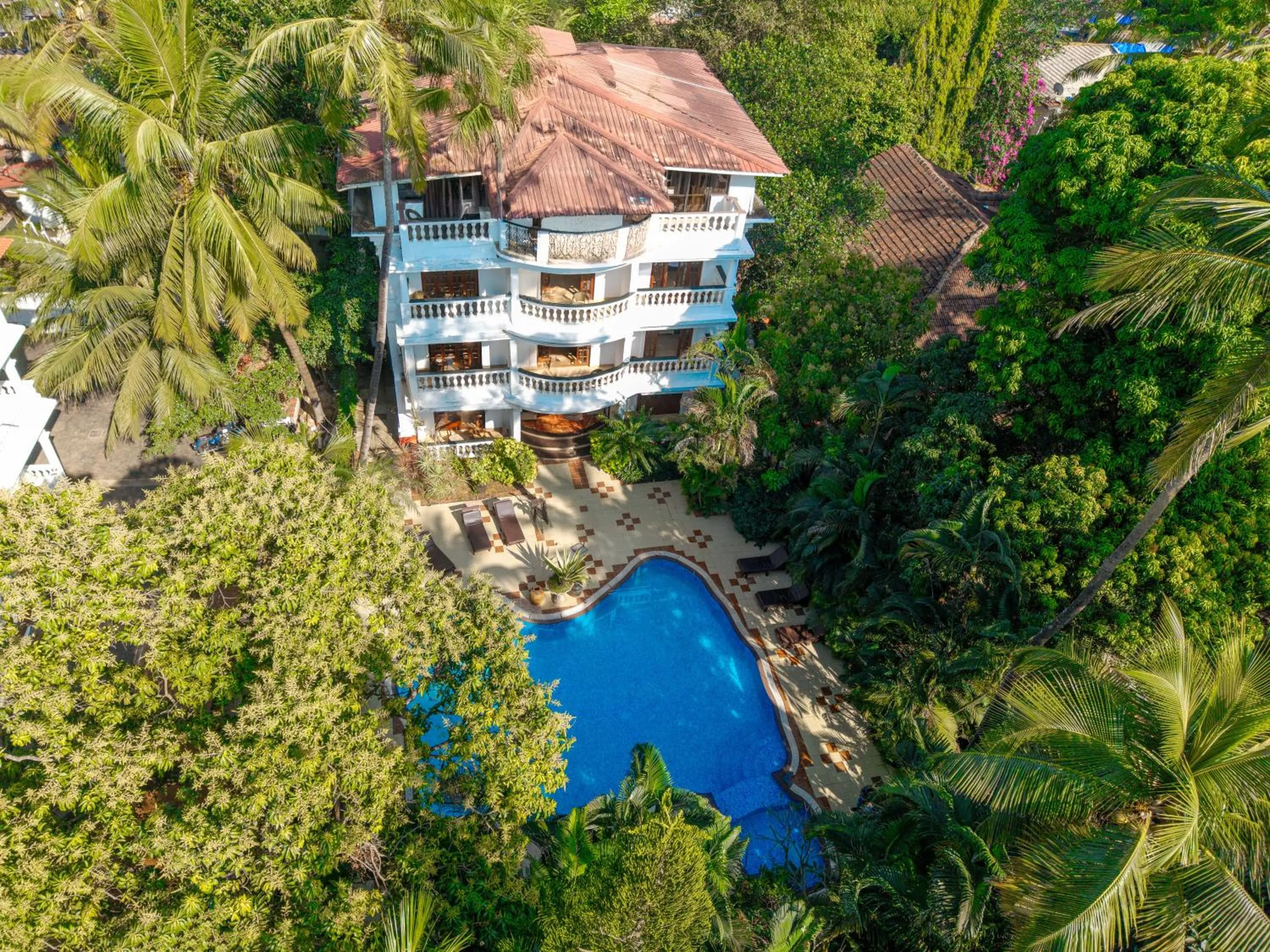 Property building in Olive Hotel Alidia Beach Resort by Embassy Group