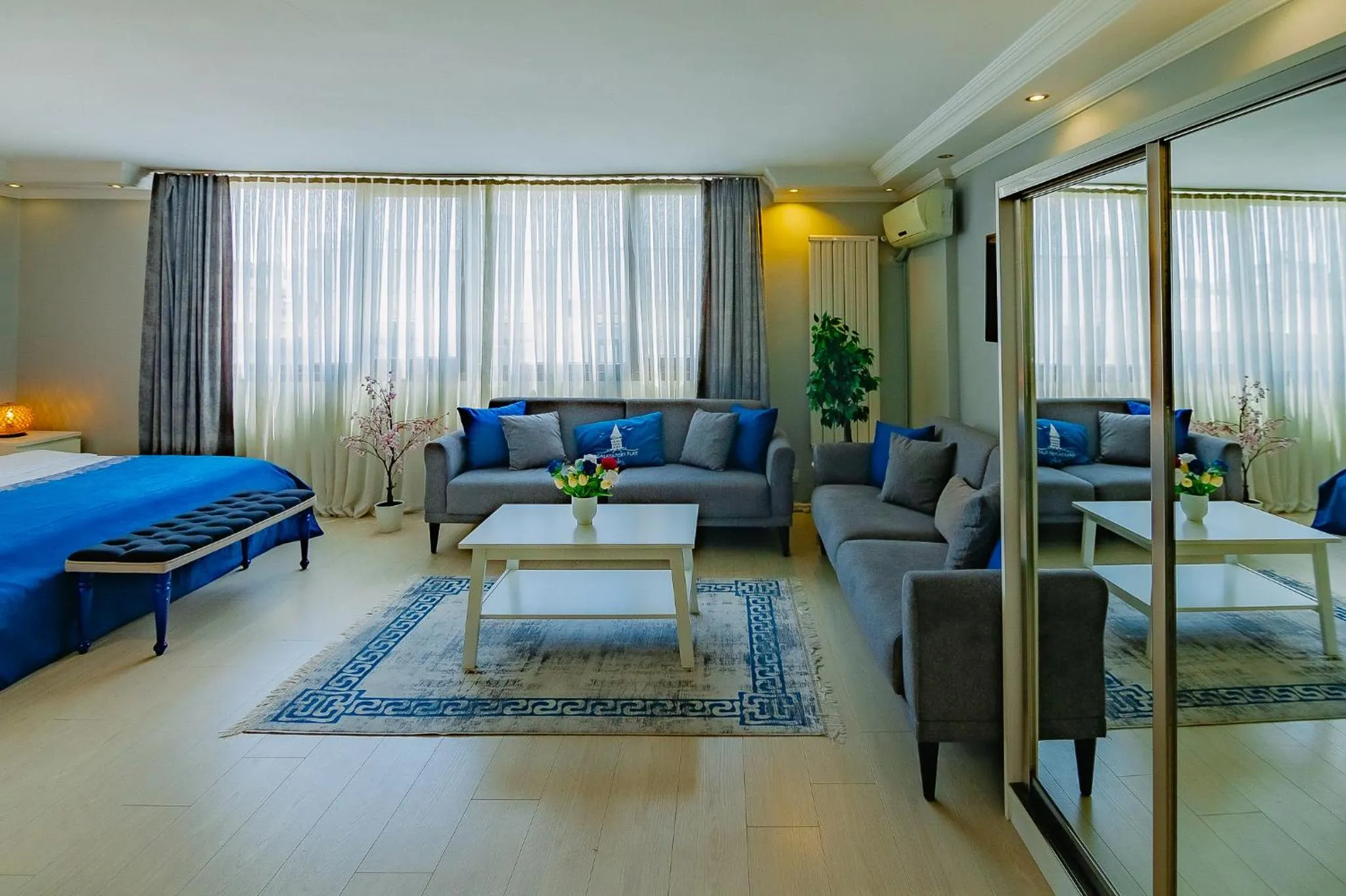 Bed in Galataport Flat Company