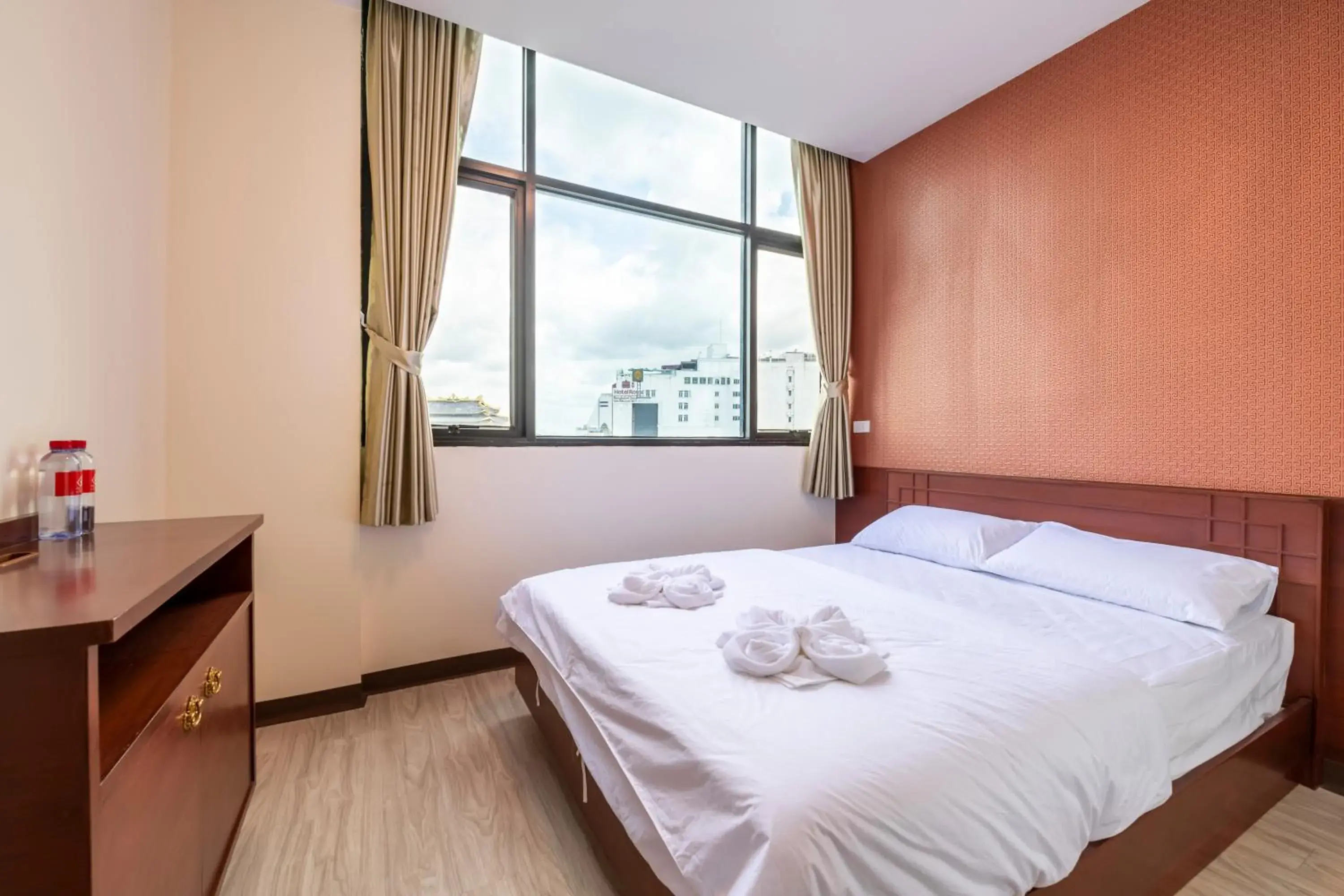 Double Room City View with Private Bathroom in Scala Hostel Double Room City View with Private Bathroom in Scala Hostel