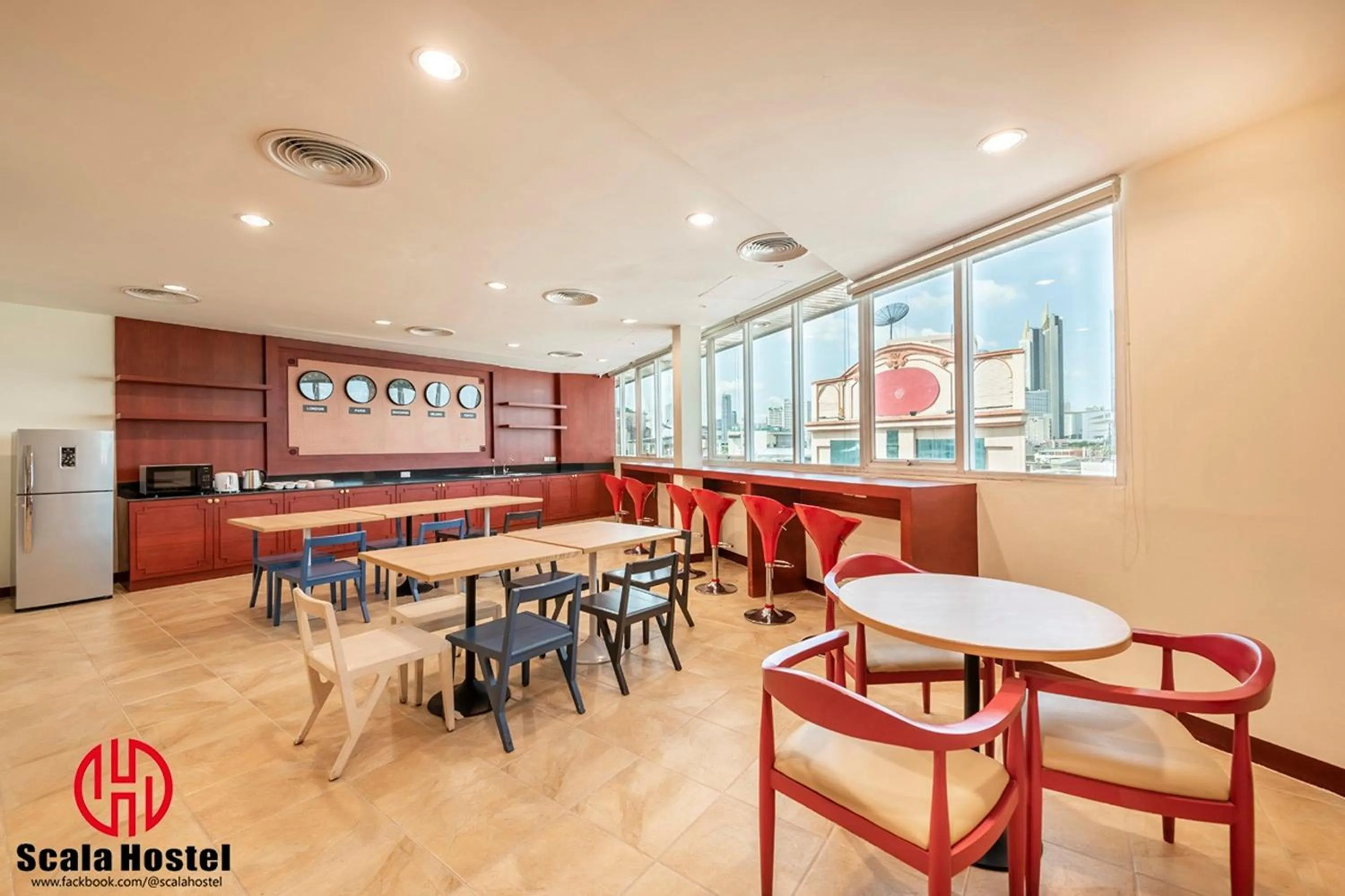 Kitchen or kitchenette in Scala Hostel