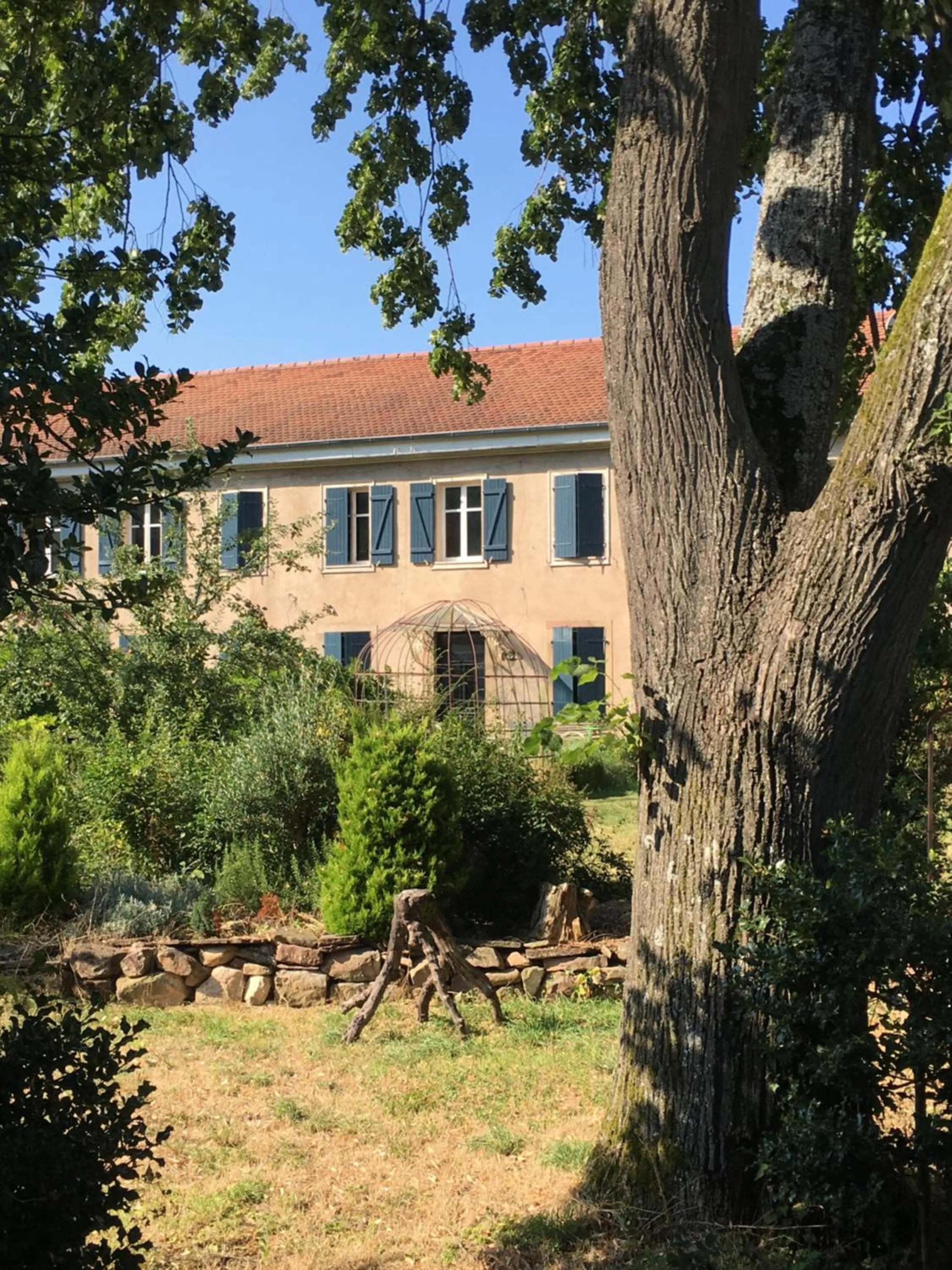 Property building in La Bonneterie