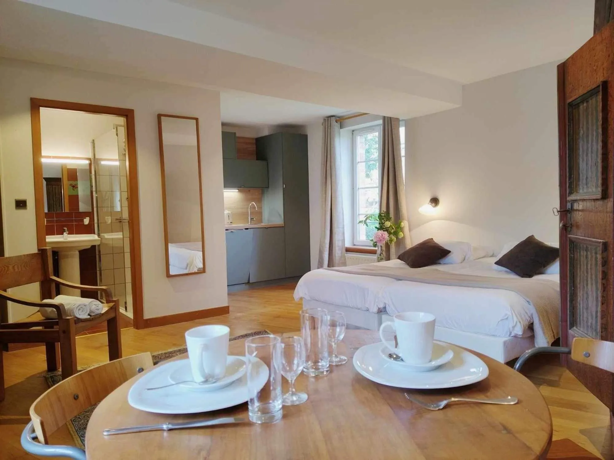 Property building, Bed in La Bonneterie