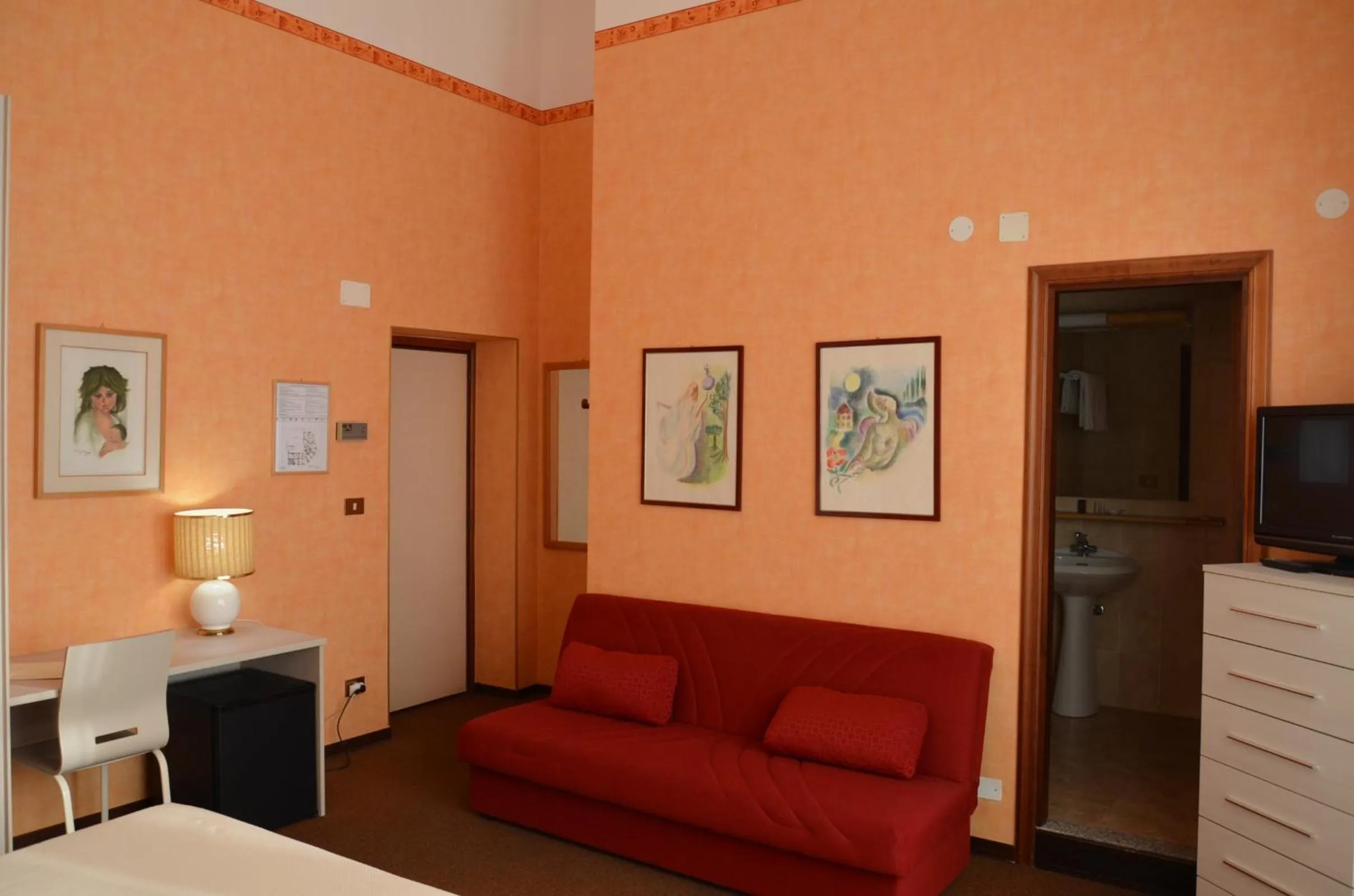 Seating area in Hotel Corona